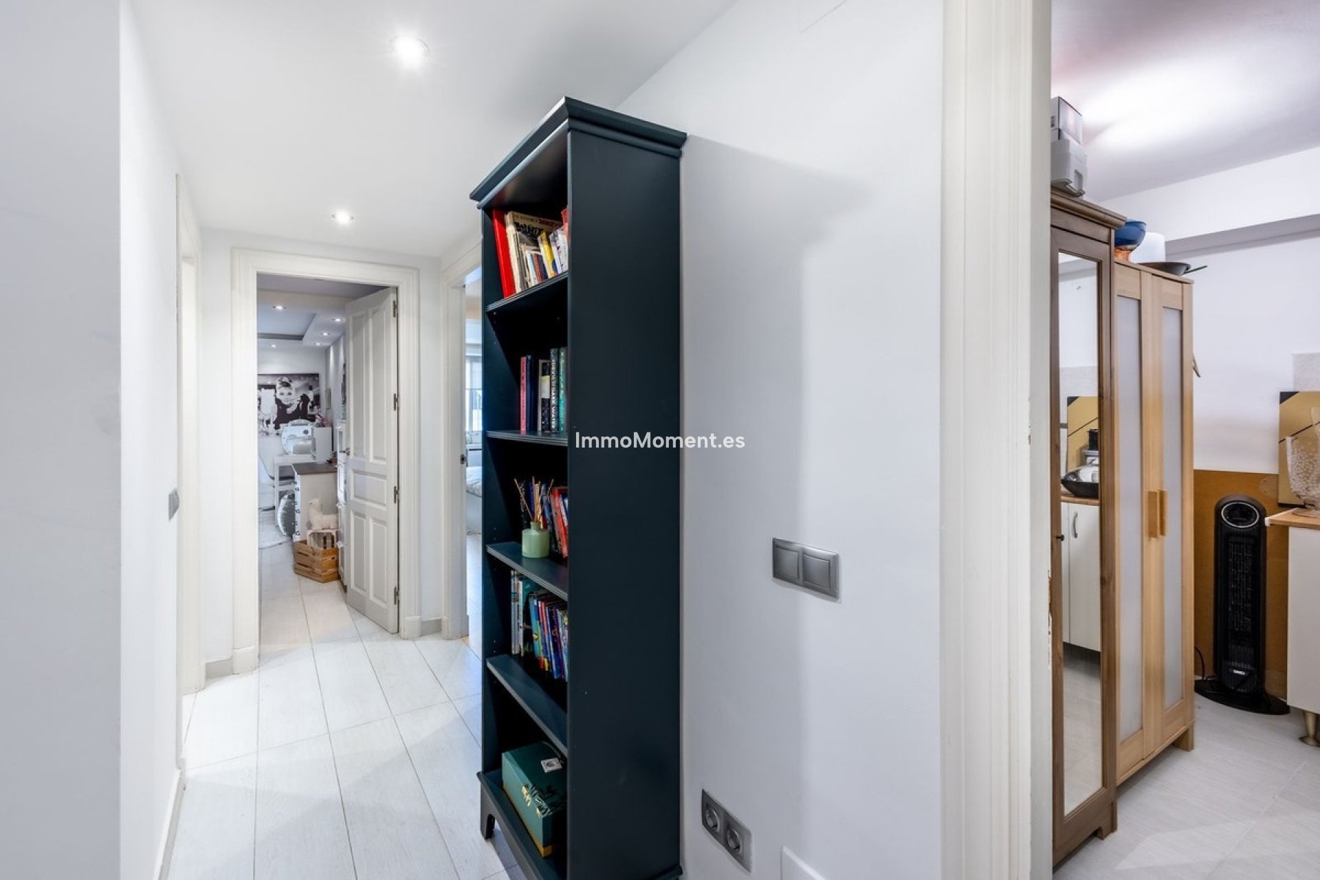 Resale - Villa - Inland  - Alhaurín el Grande Centro