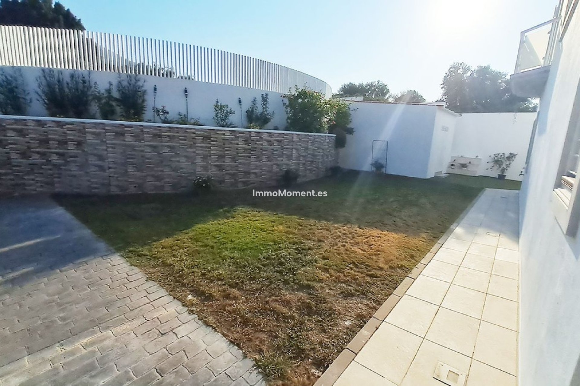 Resale - Villa - Inland  - Alhaurín el Grande Centro