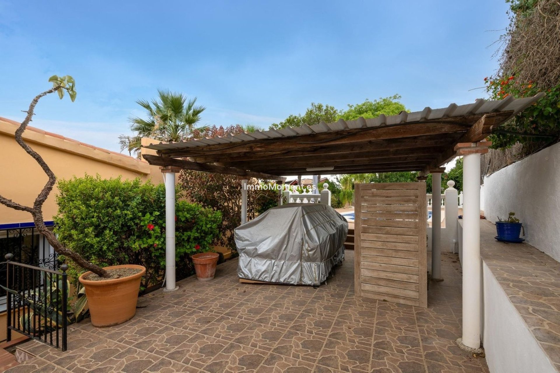 Resale - Villa - Inland  - Alhaurín el Grande Centro