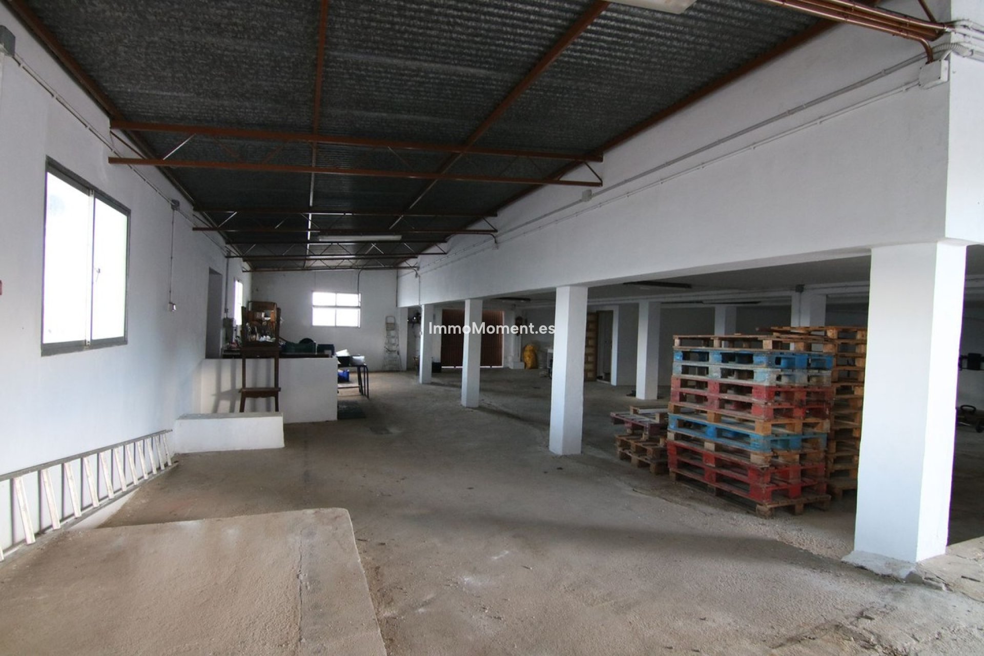 Resale - Villa - Inland  - Alhaurín el Grande Centro