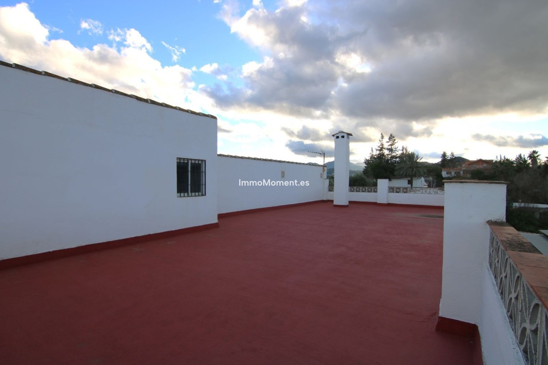 Resale - Villa - Inland  - Alhaurín el Grande Centro