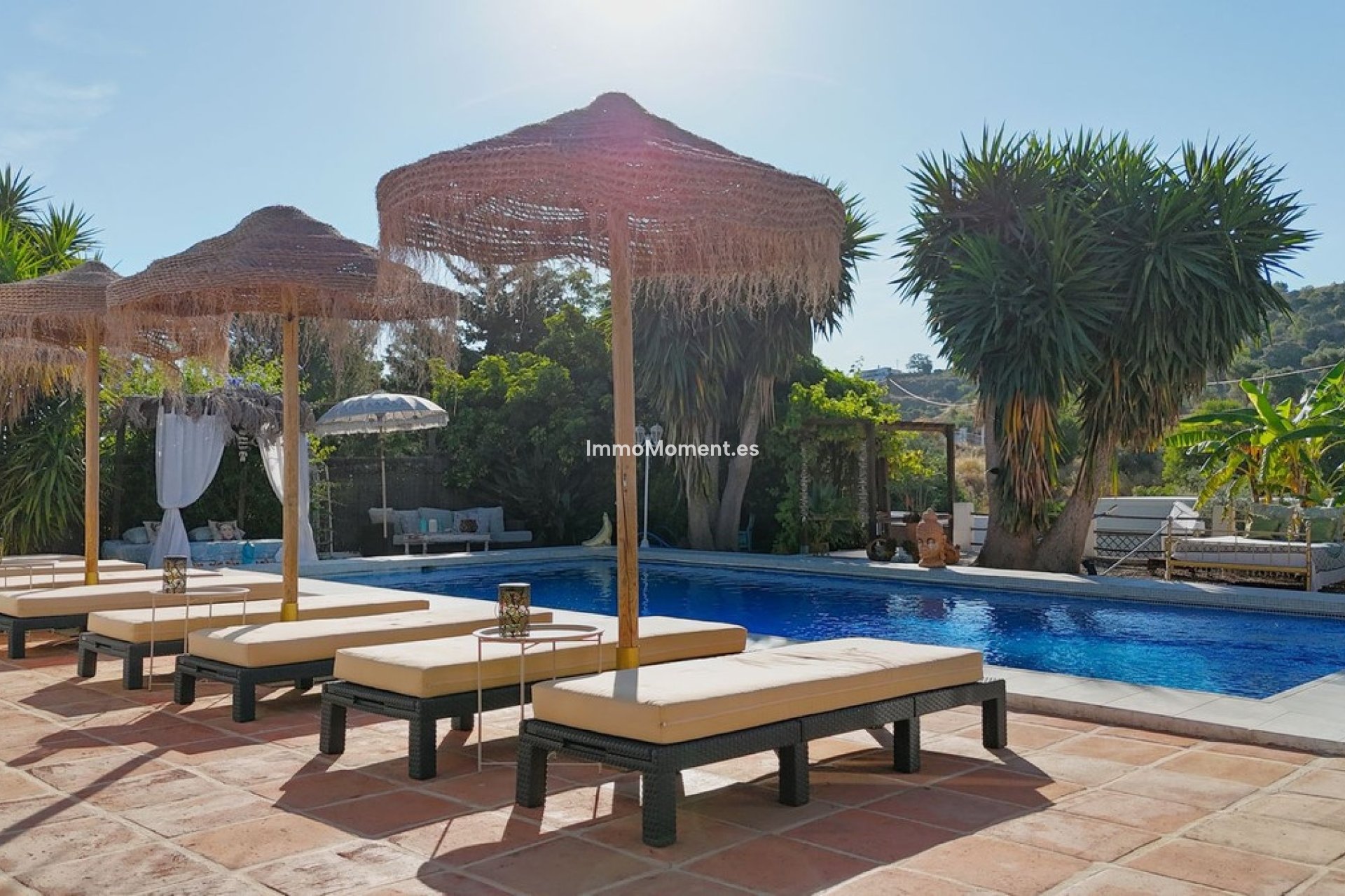 Resale - Villa - Inland  - Alhaurín el Grande Centro