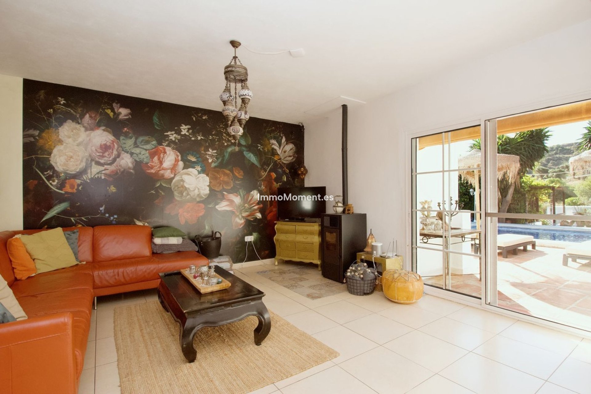 Resale - Villa - Inland  - Alhaurín el Grande Centro