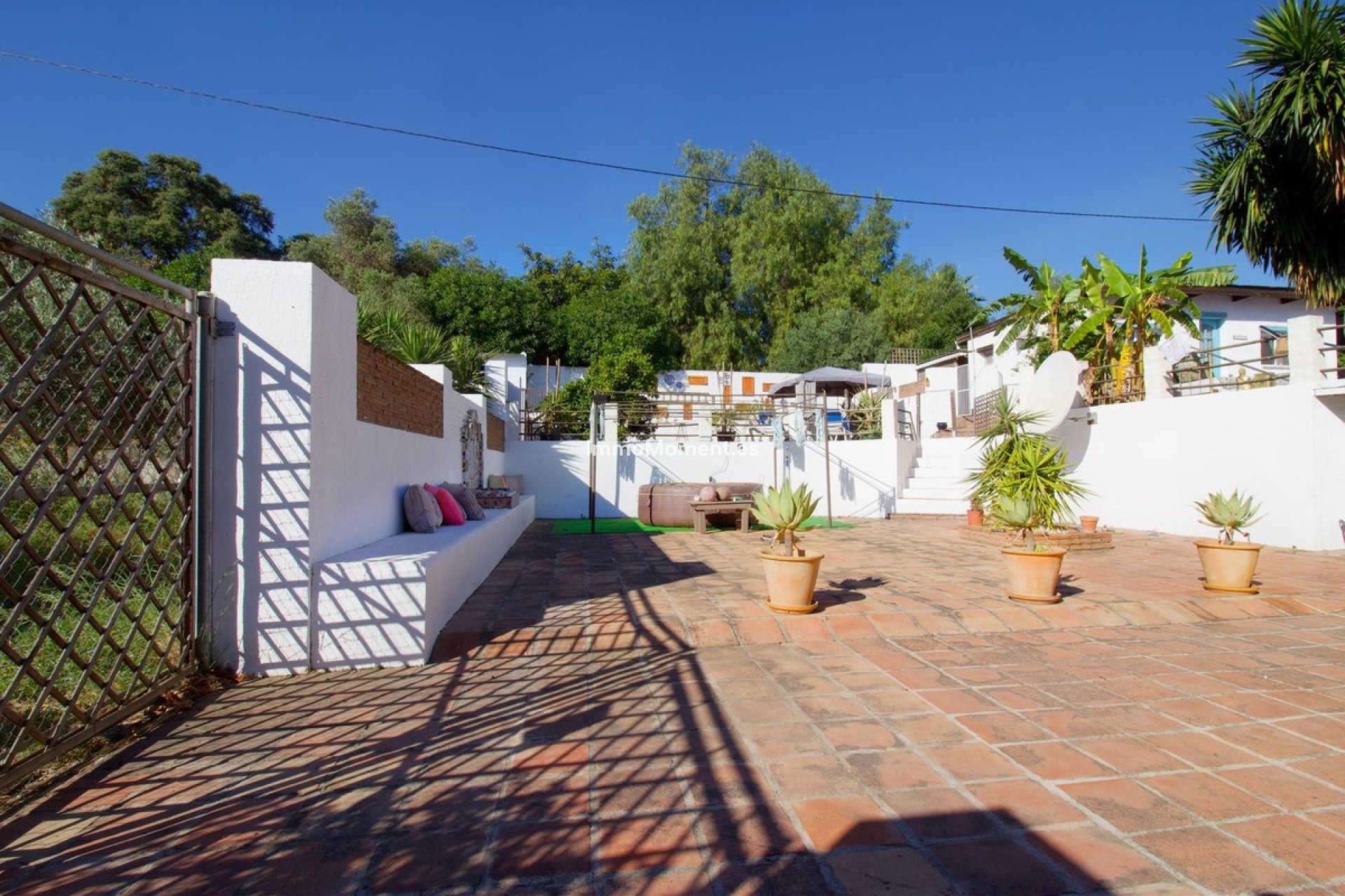 Resale - Villa - Inland  - Alhaurín el Grande Centro