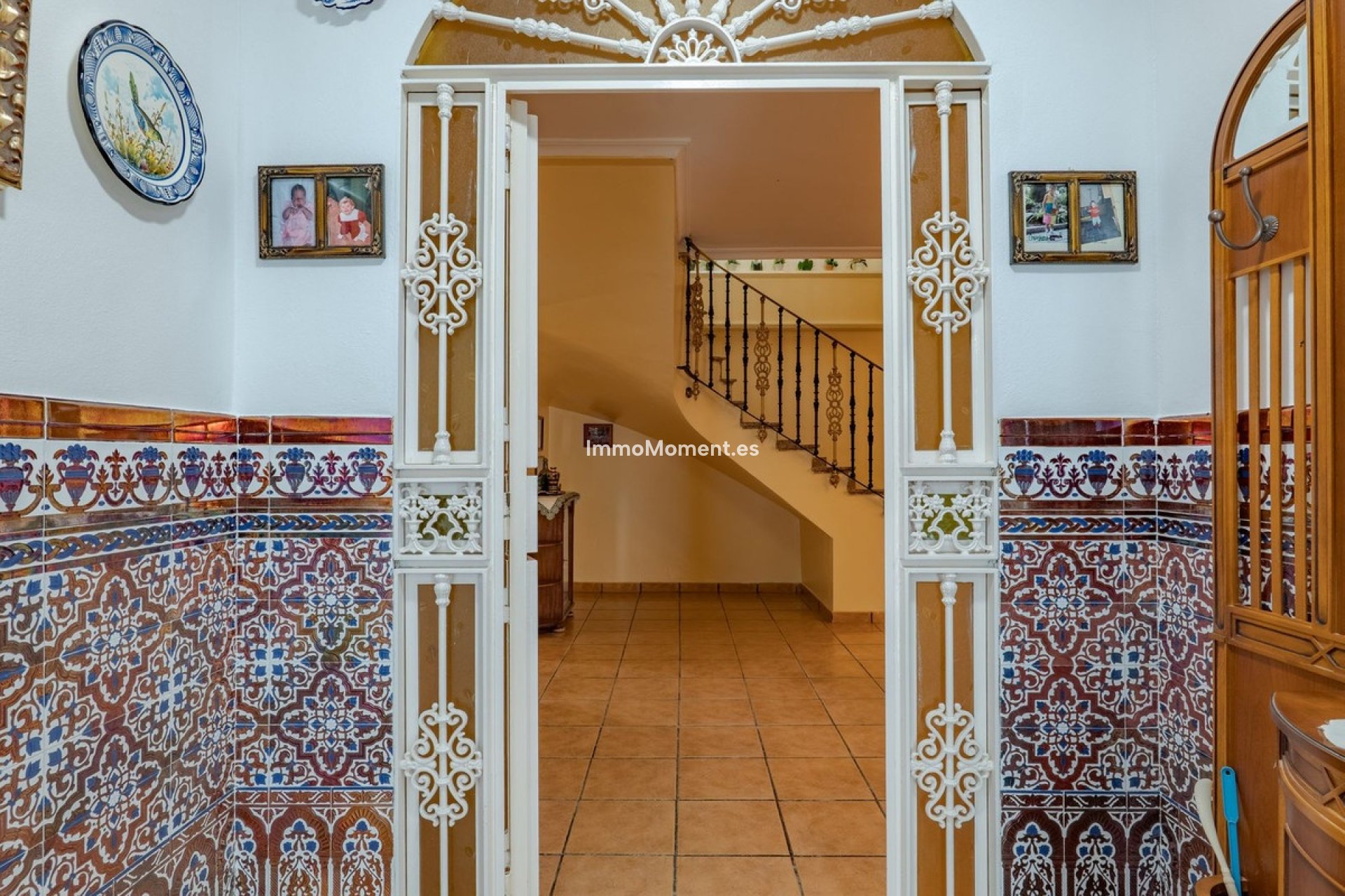 Resale - Villa - Inland  - Alhaurín el Grande Centro