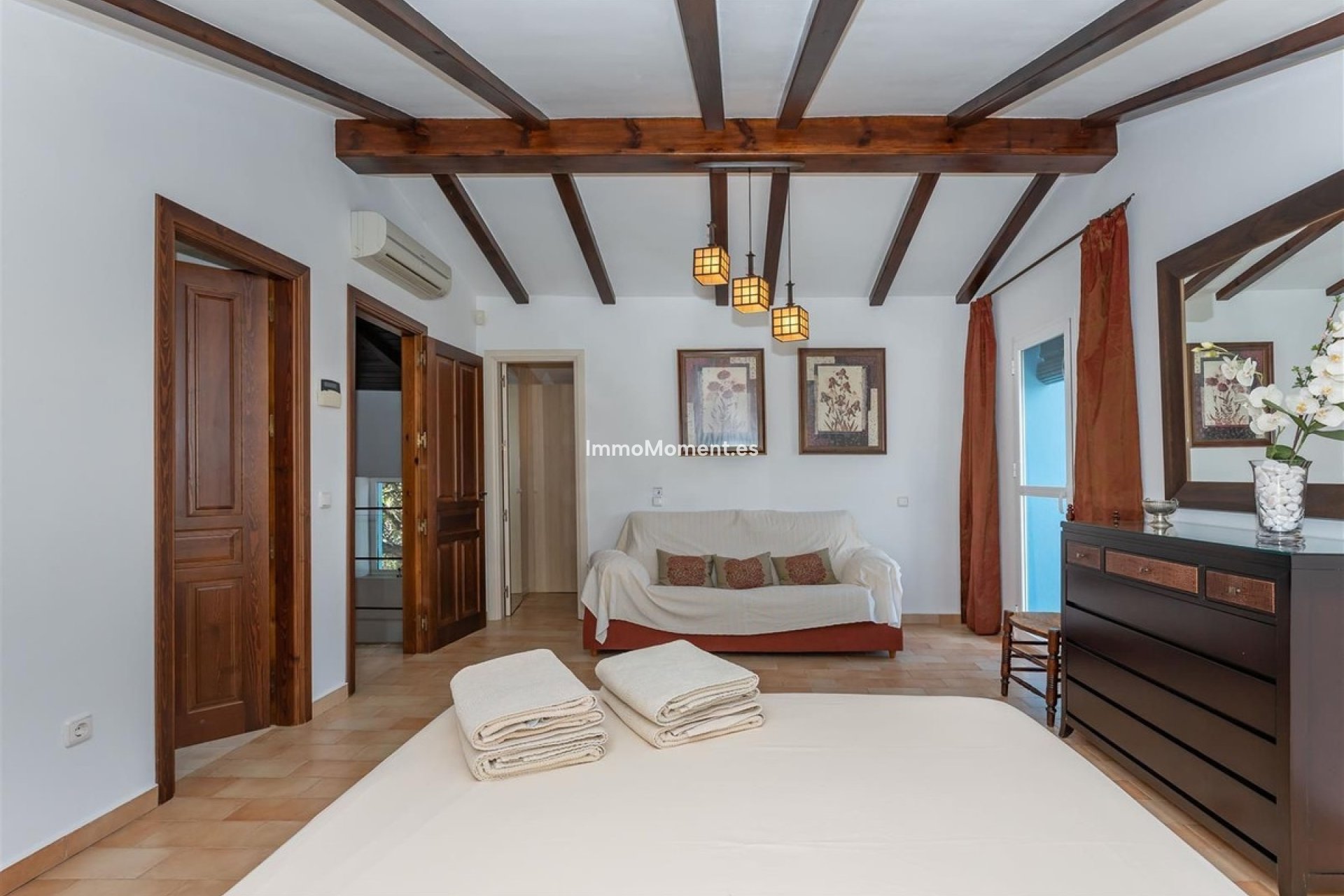 Resale - Villa - Inland  - Alhaurín el Grande Centro