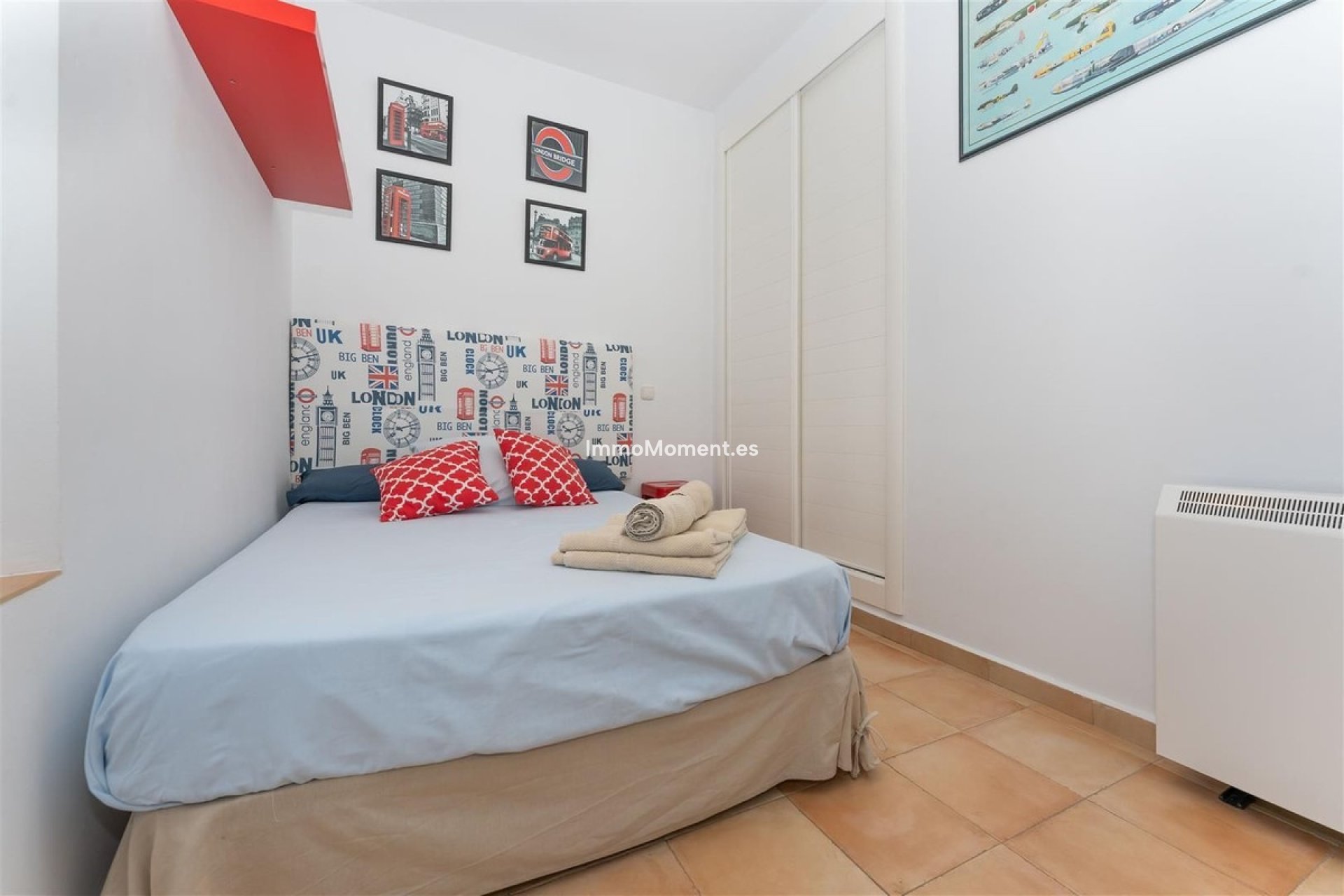 Resale - Villa - Inland  - Alhaurín el Grande Centro