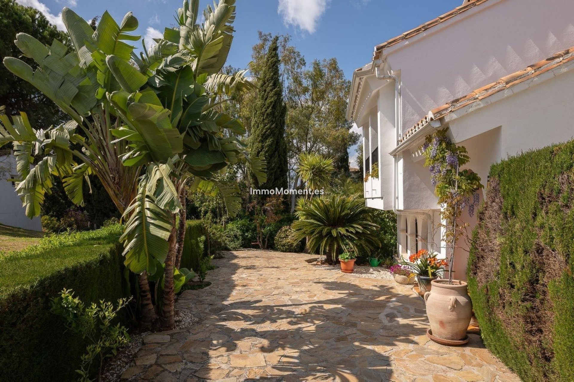 Resale - Villa - Inland  - Alhaurín el Grande Centro