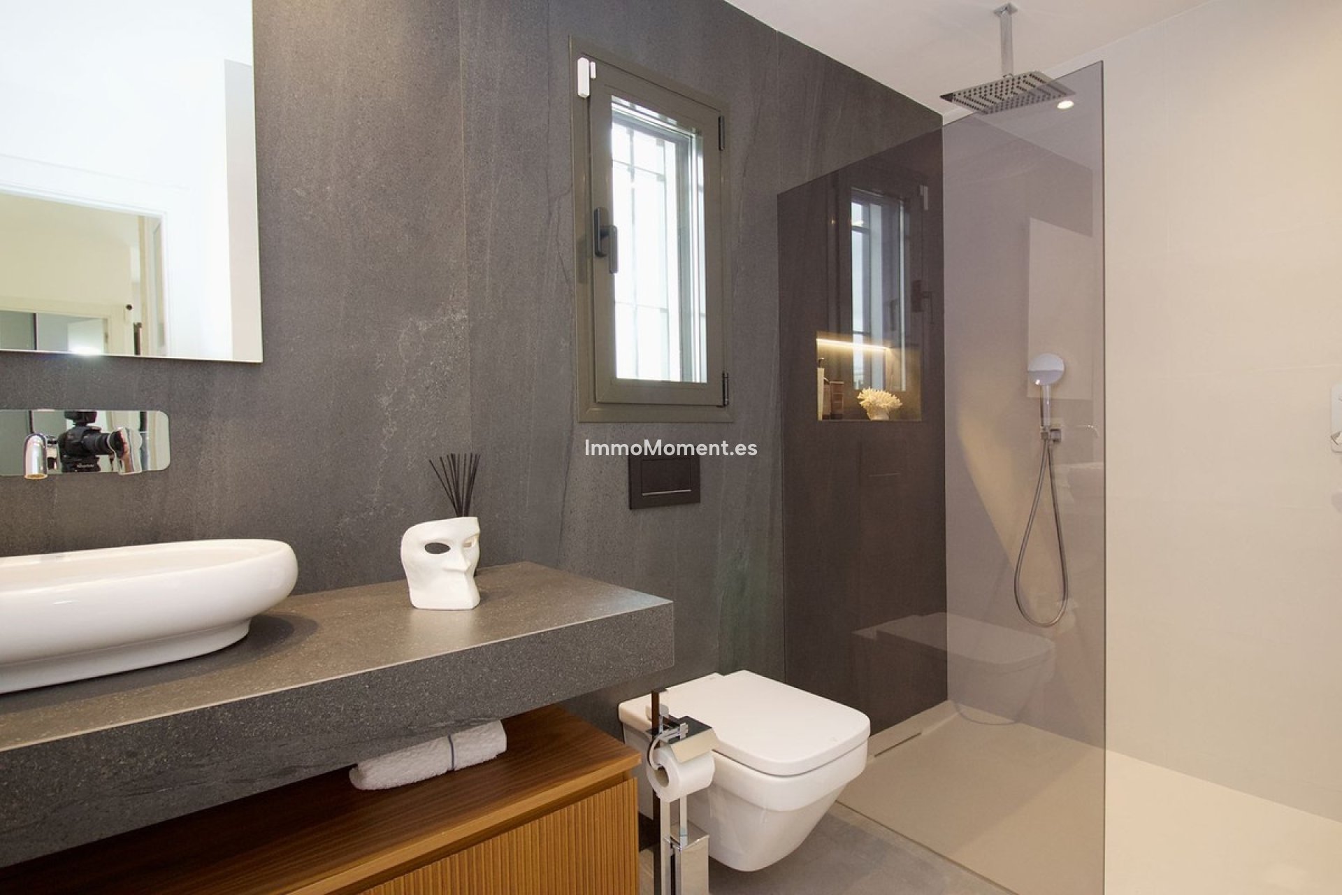 Resale - Villa - Inland  - Alhaurín el Grande Centro