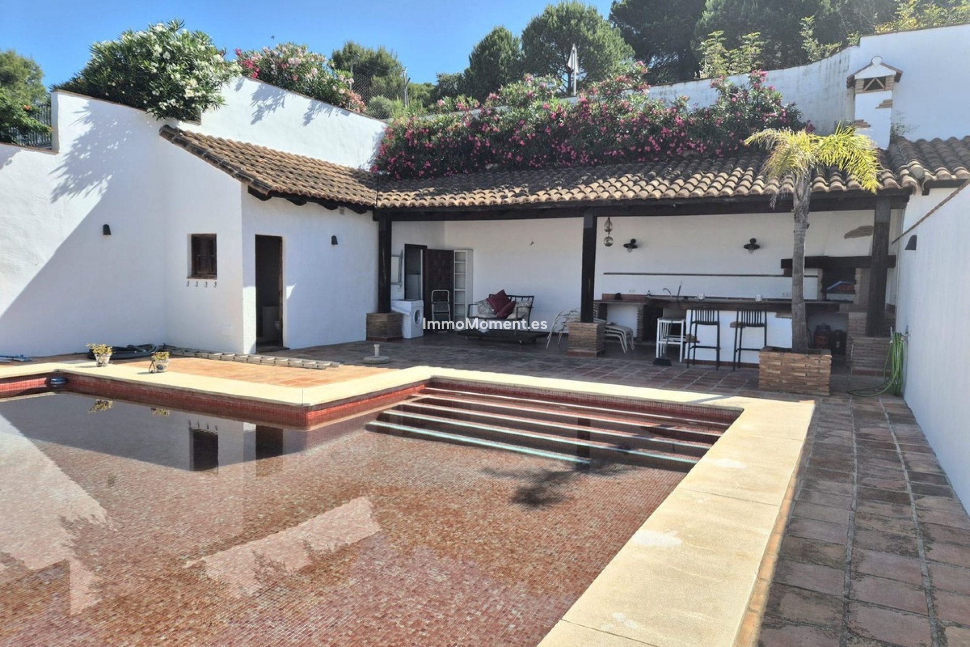 Resale - Villa - Inland  - Alhaurín Golf