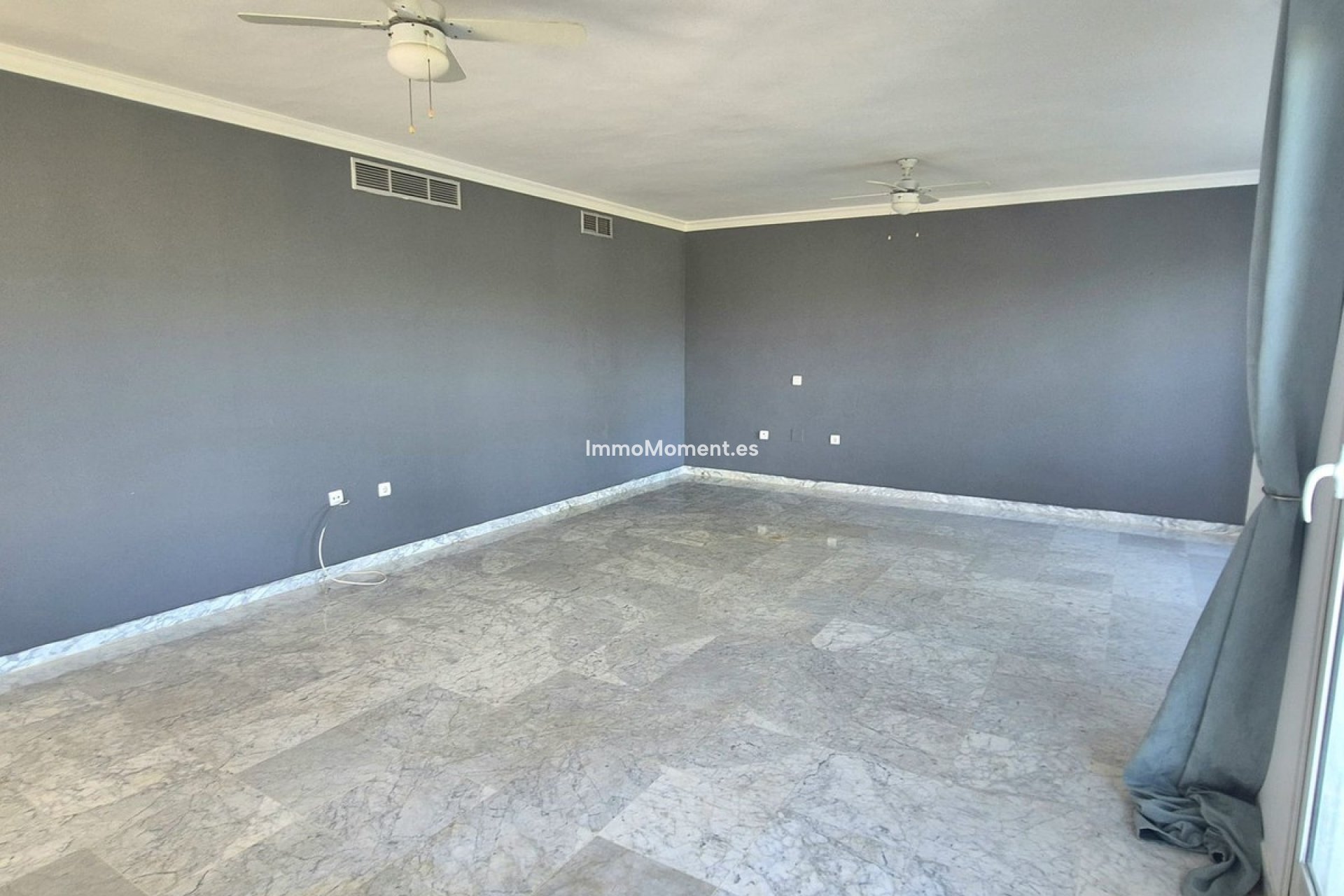 Resale - Villa - Inland  - Alhaurín Golf