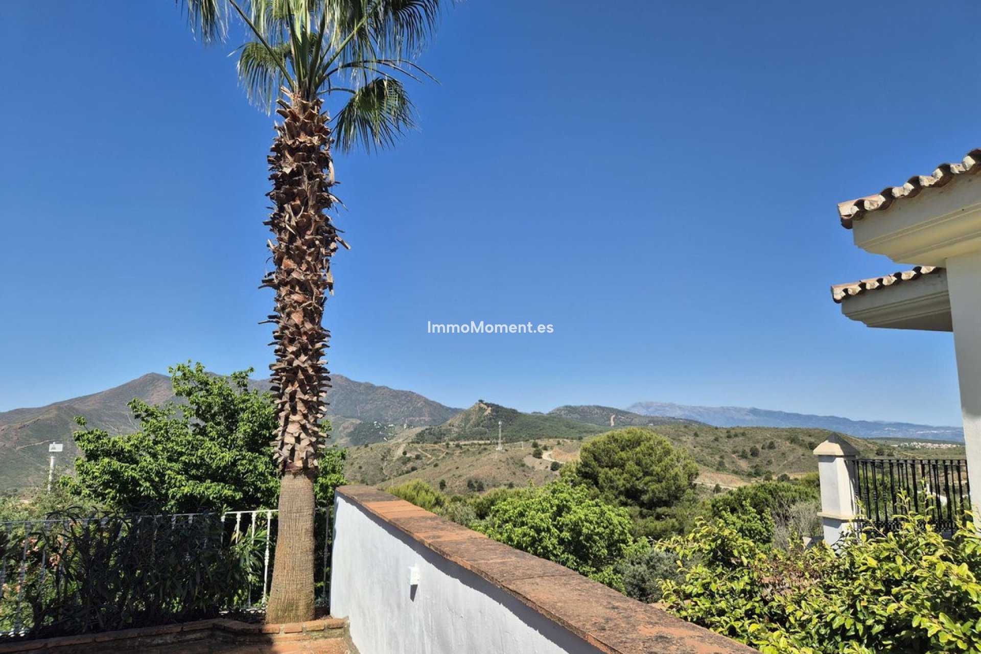 Resale - Villa - Inland  - Alhaurín Golf