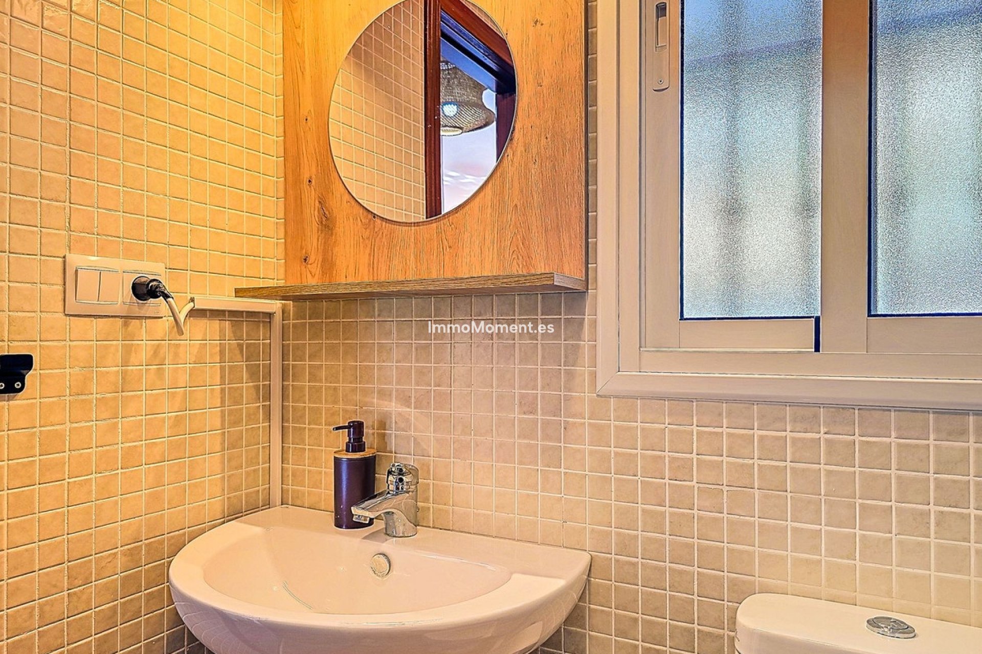 Resale - Villa - Inland  - Almogía