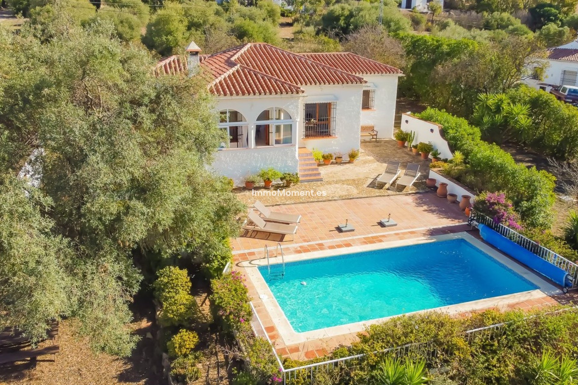 Resale - Villa - Inland  - Almogía