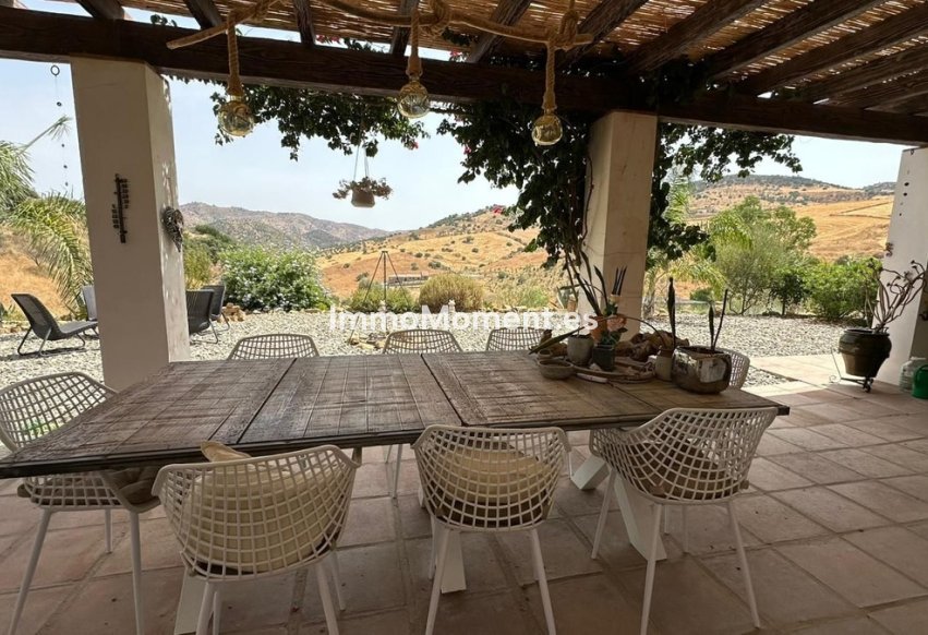 Resale - Villa - Inland  - Alora