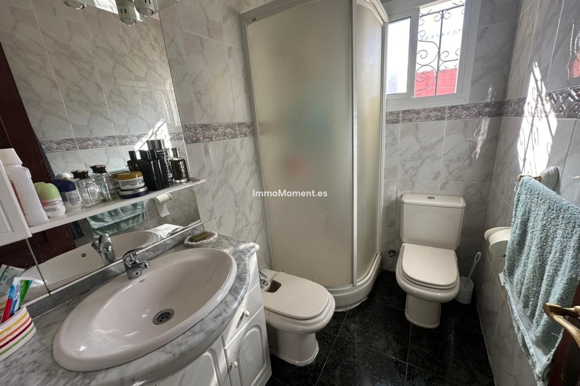 Resale - Villa - Inland  - Churriana