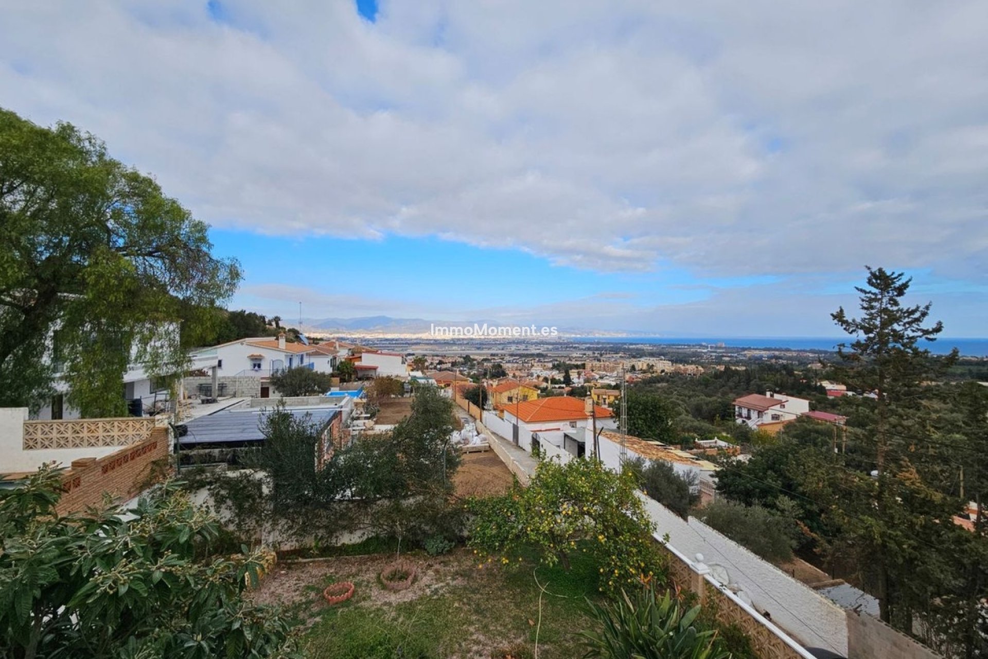 Resale - Villa - Inland  - Churriana