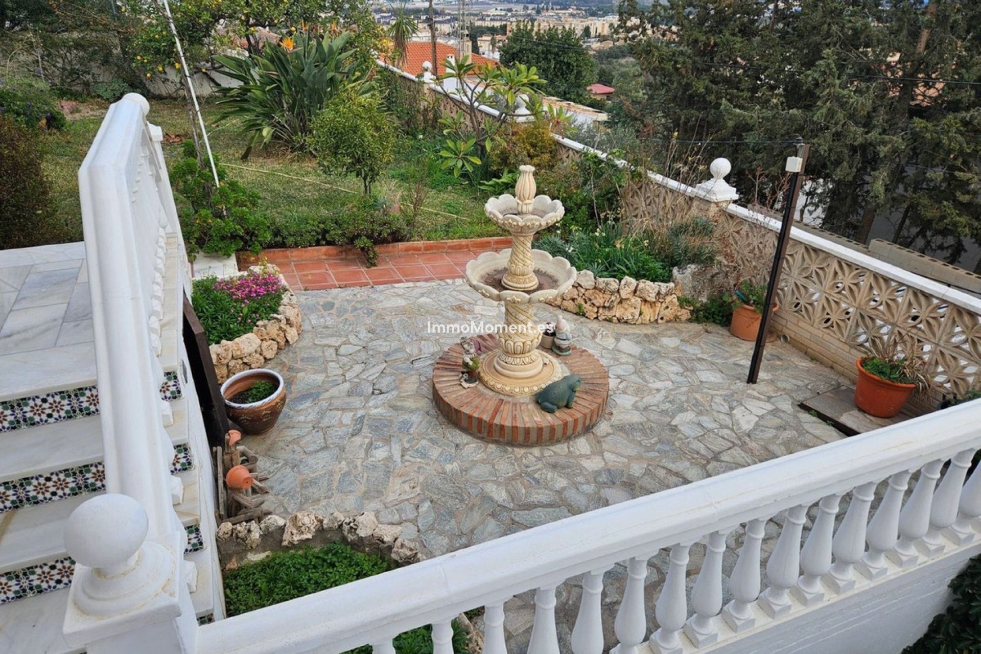 Resale - Villa - Inland  - Churriana