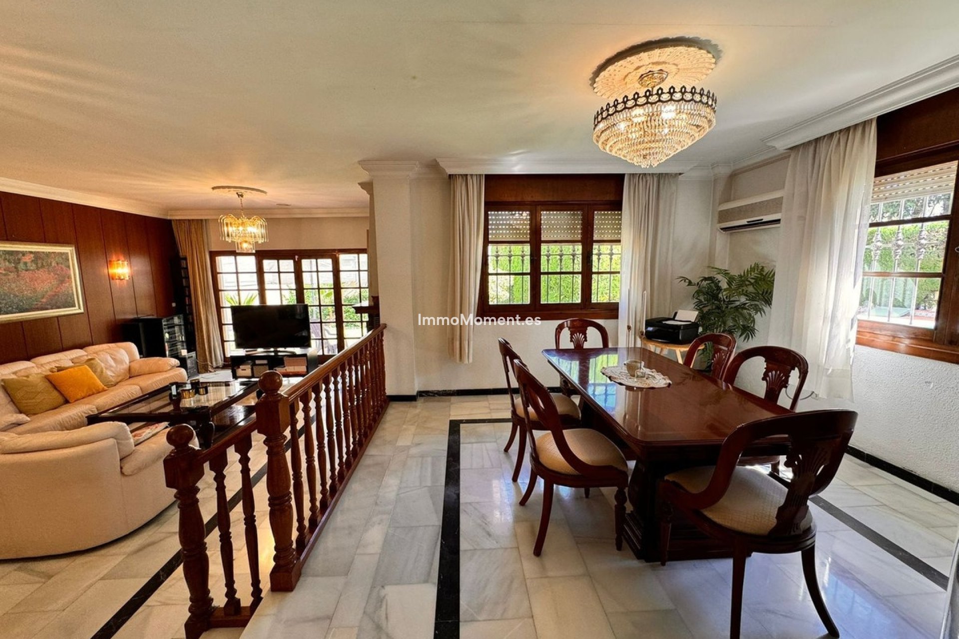 Resale - Villa - Inland  - Churriana