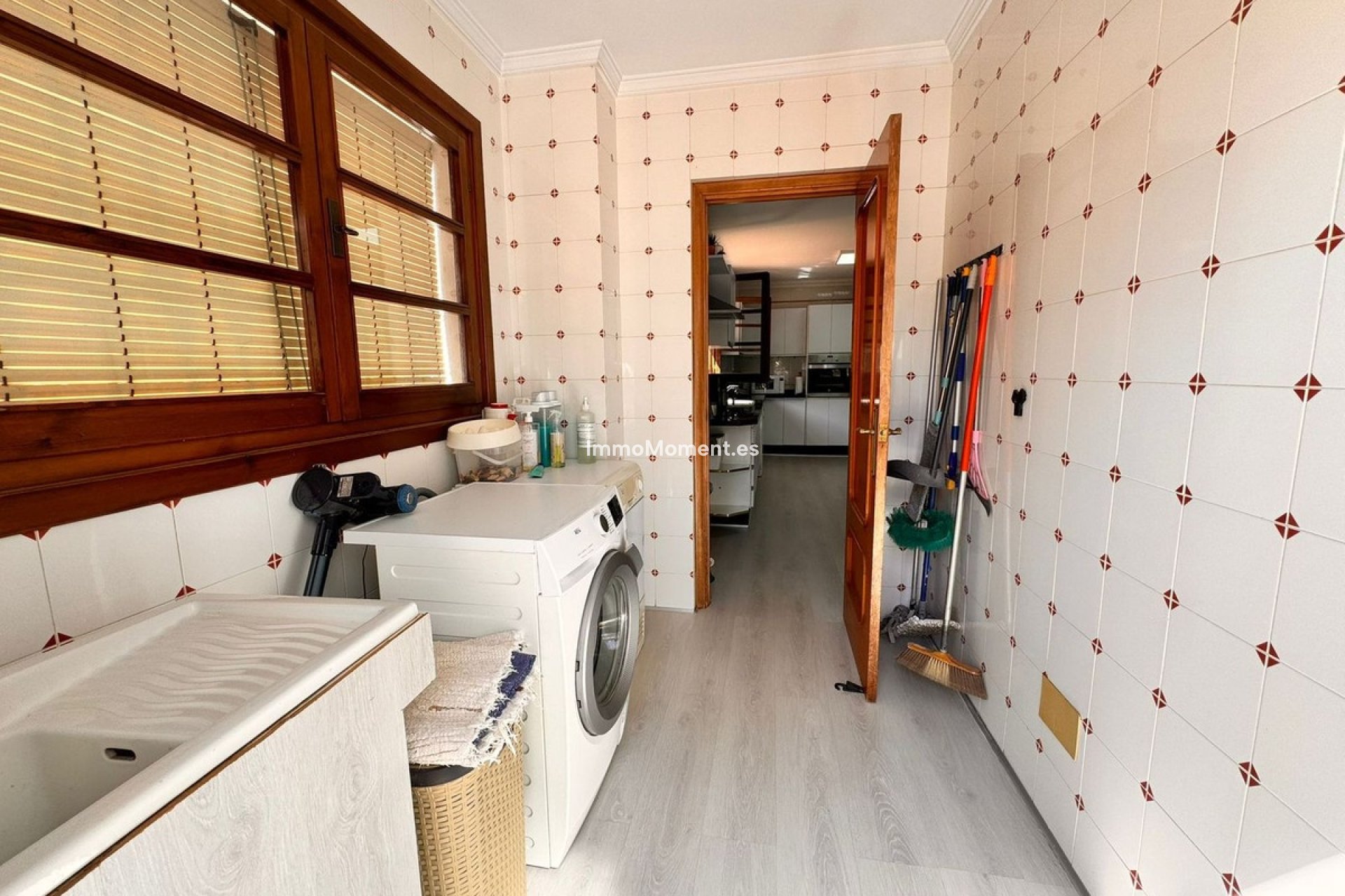 Resale - Villa - Inland  - Churriana