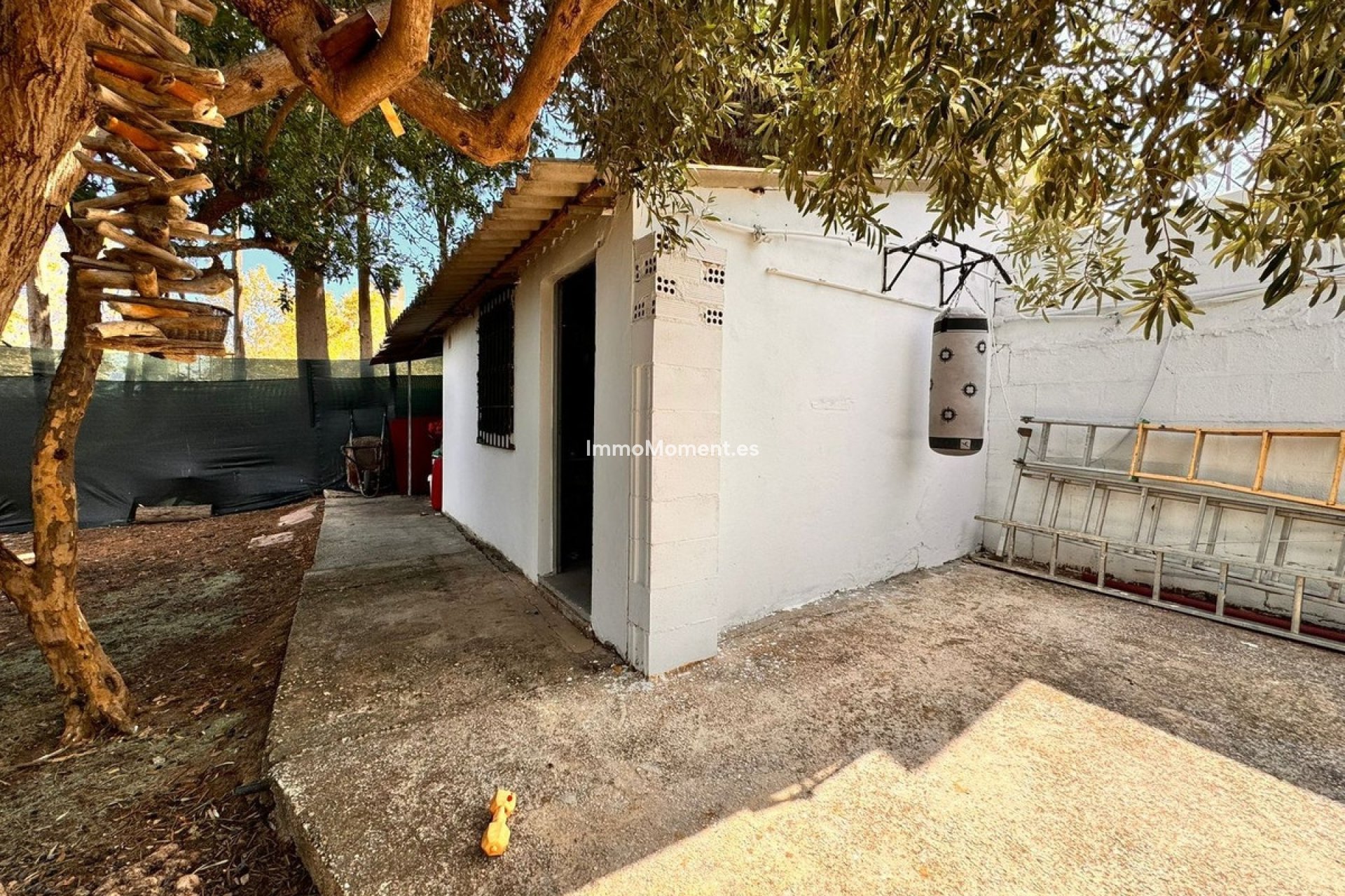 Resale - Villa - Inland  - Churriana