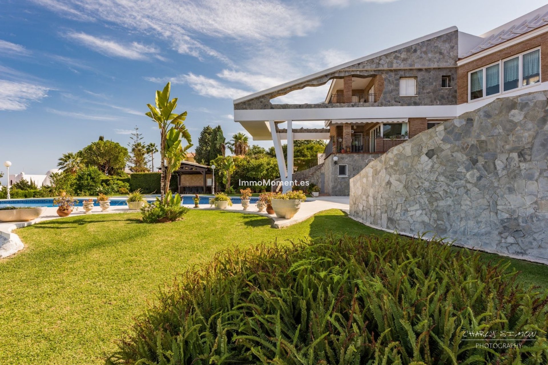 Resale - Villa - Inland  - Churriana