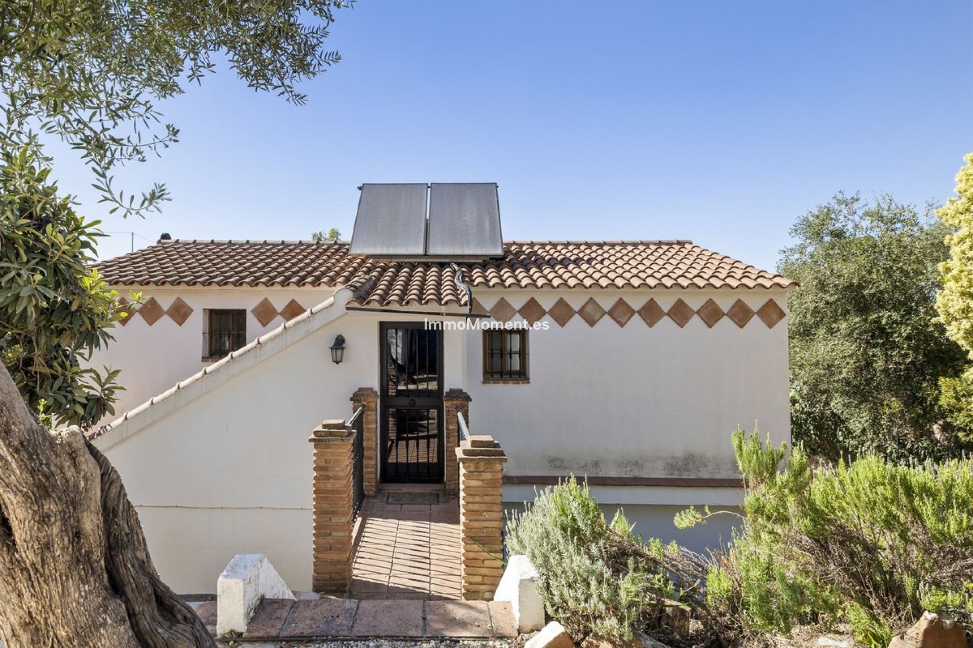 Resale - Villa - Inland  - Coín