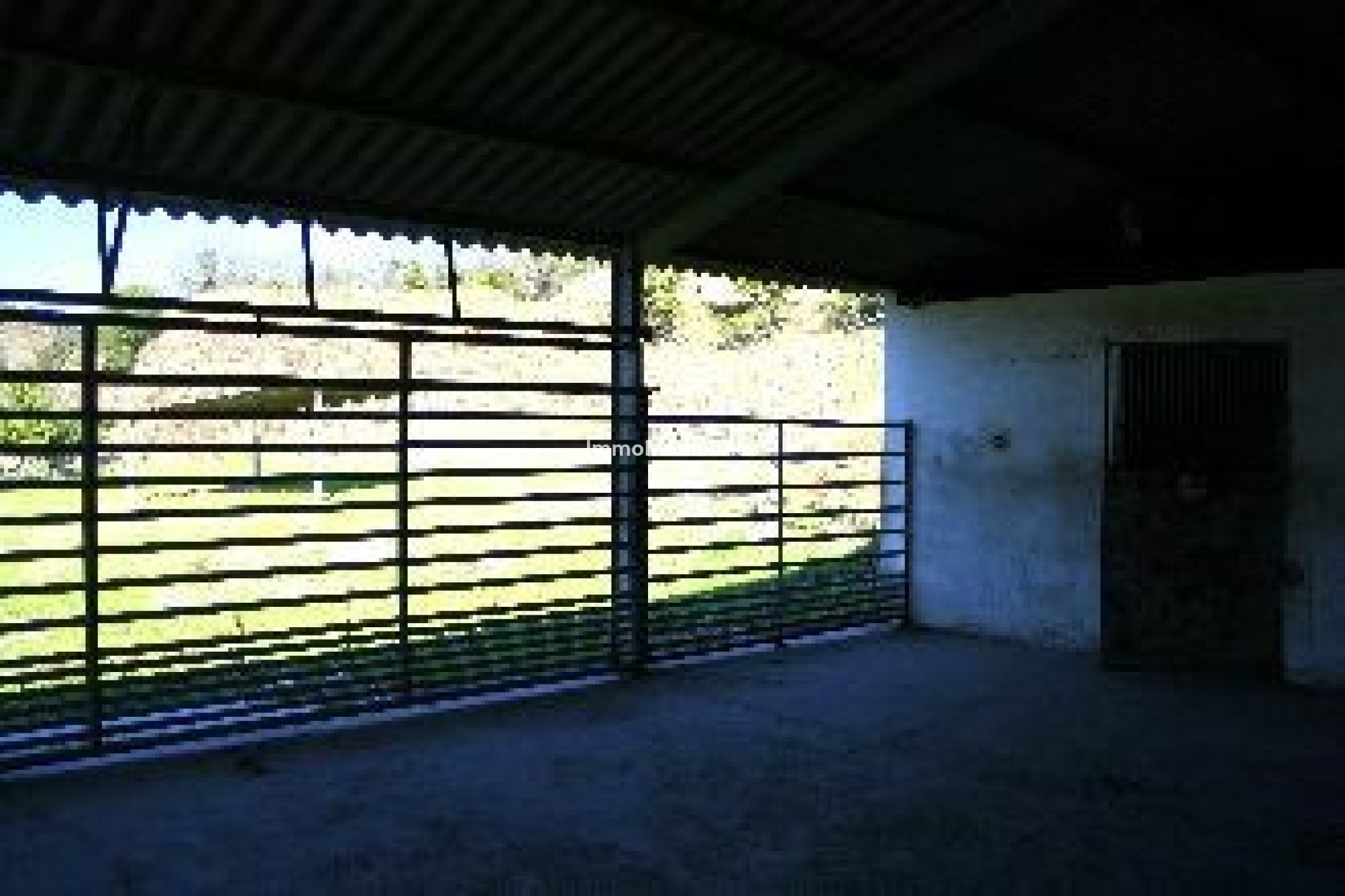 Resale - Villa - Inland  - Coín