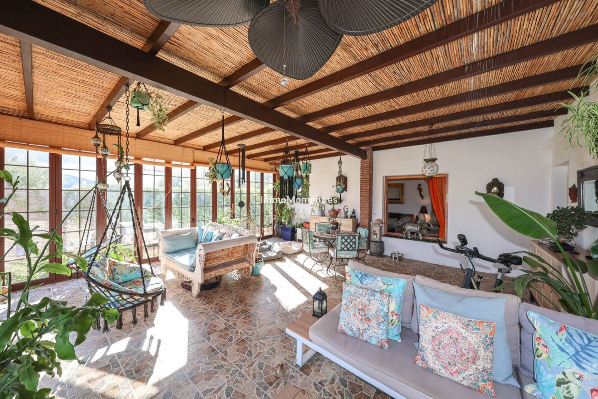 Resale - Villa - Inland  - Coín