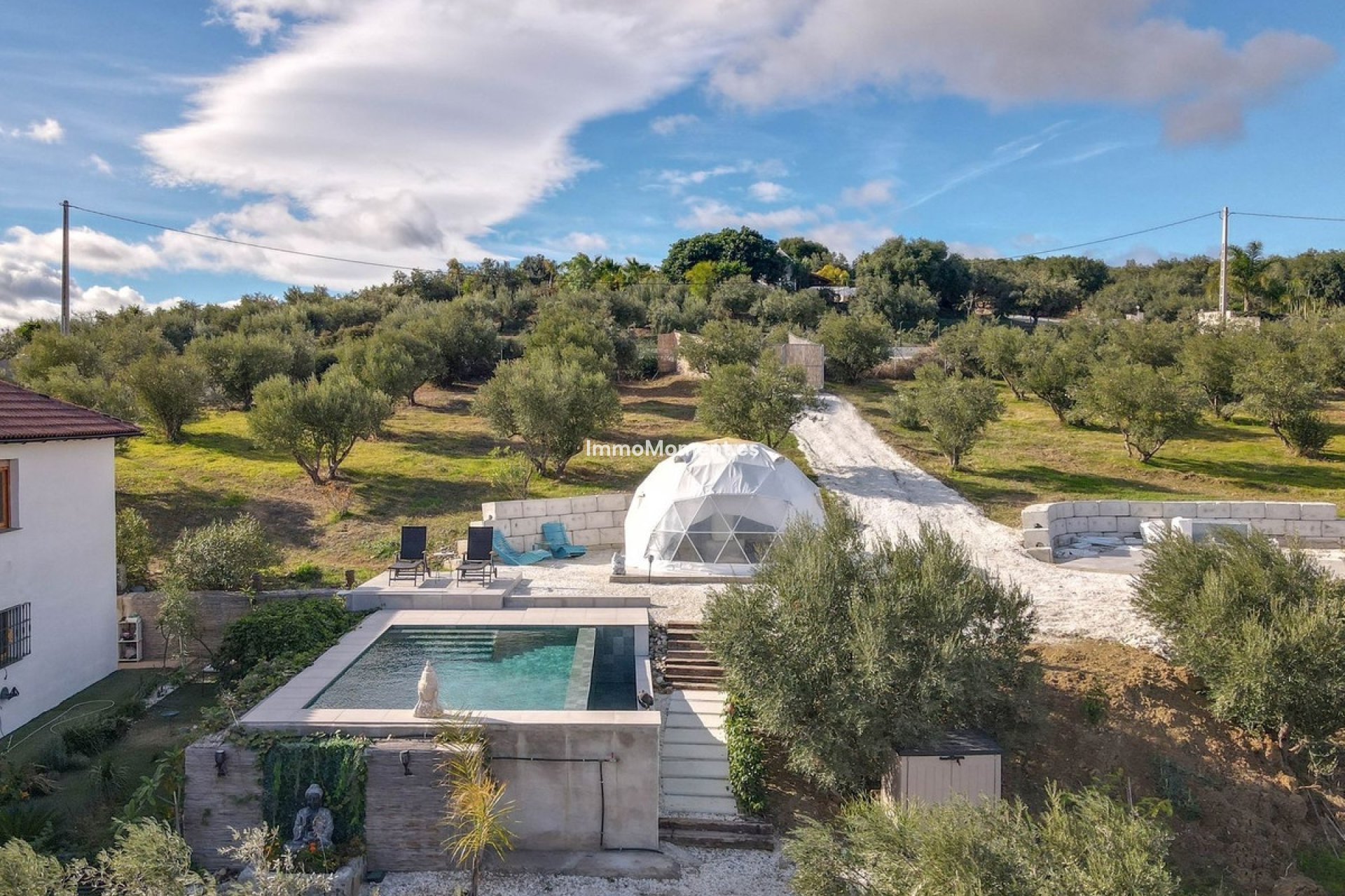 Resale - Villa - Inland  - Coín