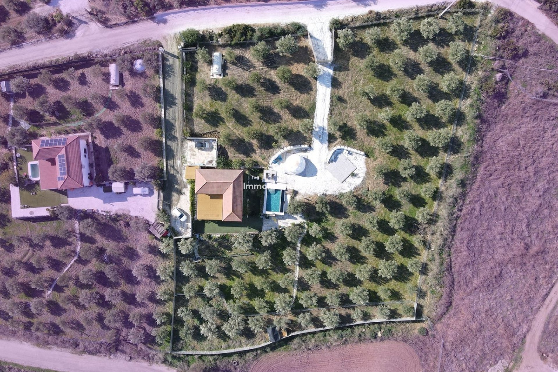 Resale - Villa - Inland  - Coín