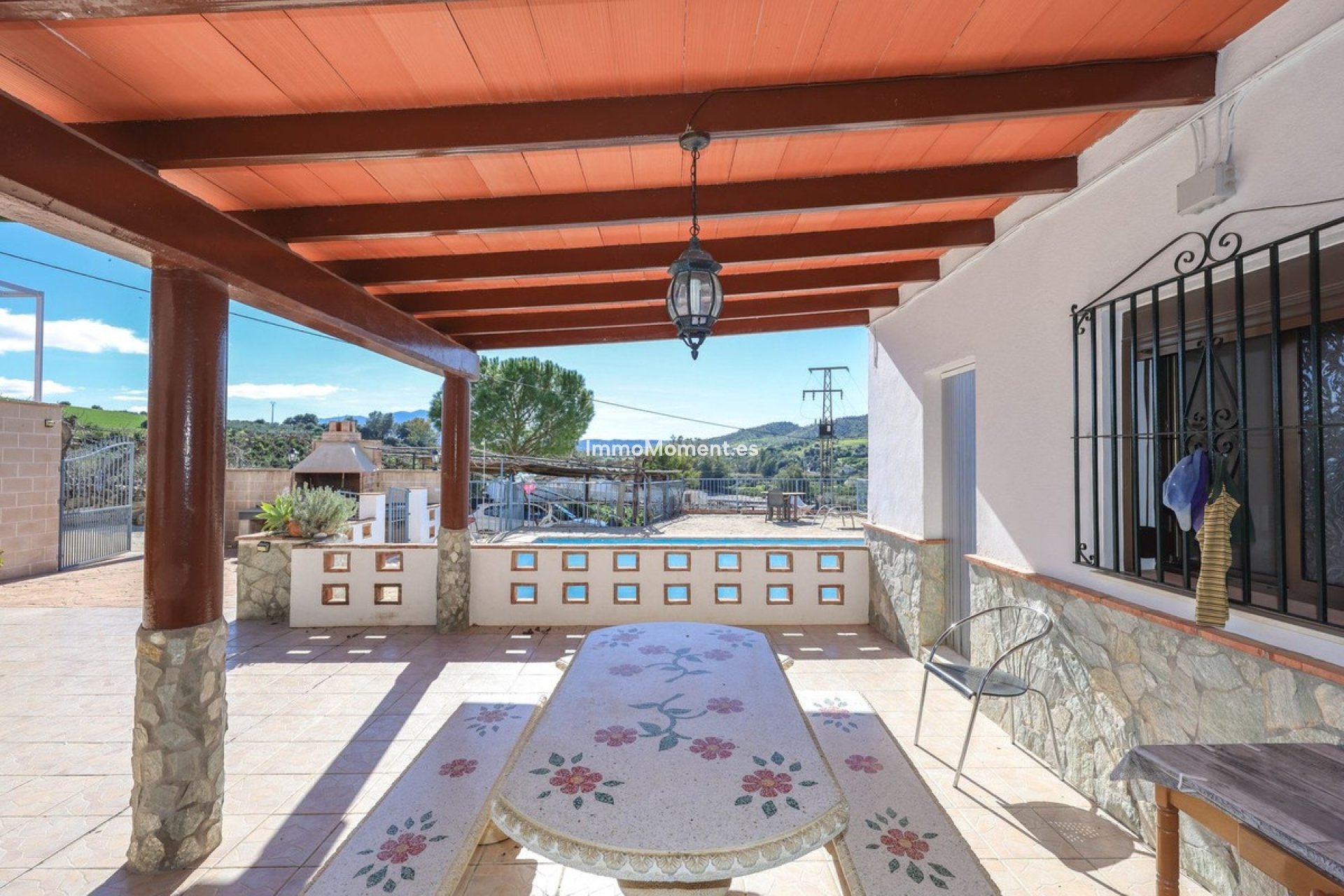 Resale - Villa - Inland  - Coín