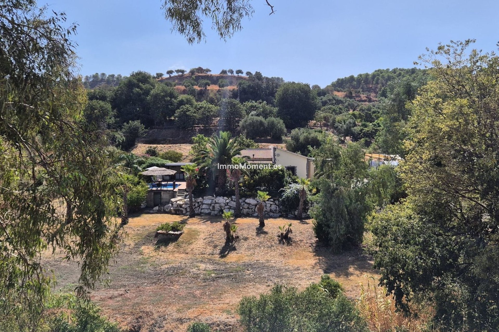 Resale - Villa - Inland  - Coín