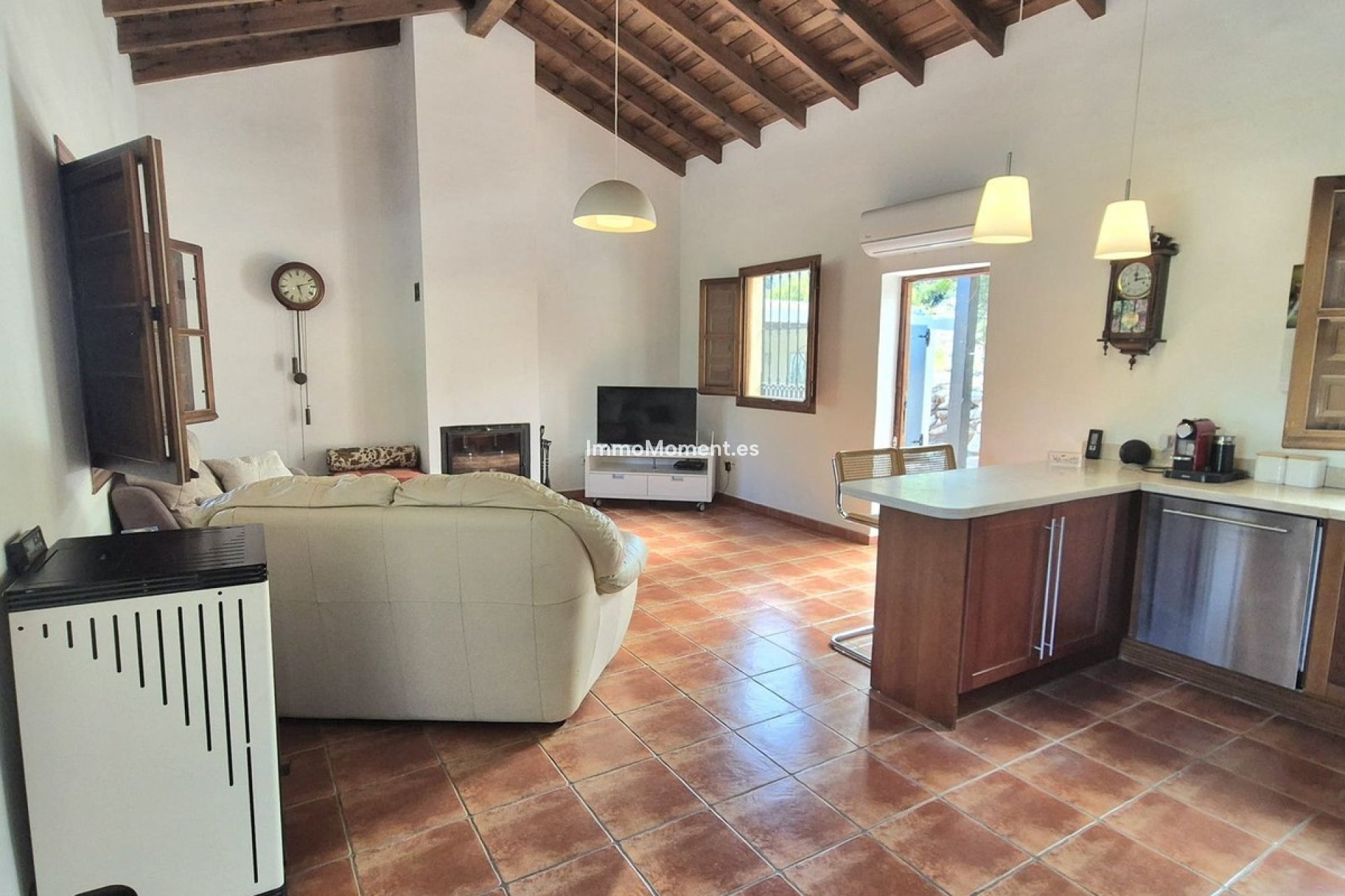 Resale - Villa - Inland  - Coín