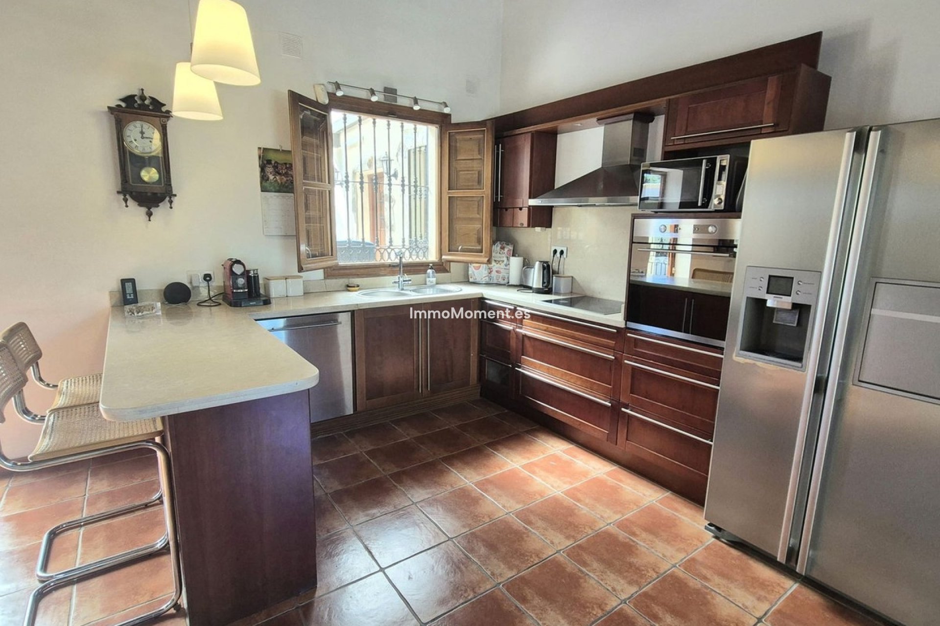 Resale - Villa - Inland  - Coín