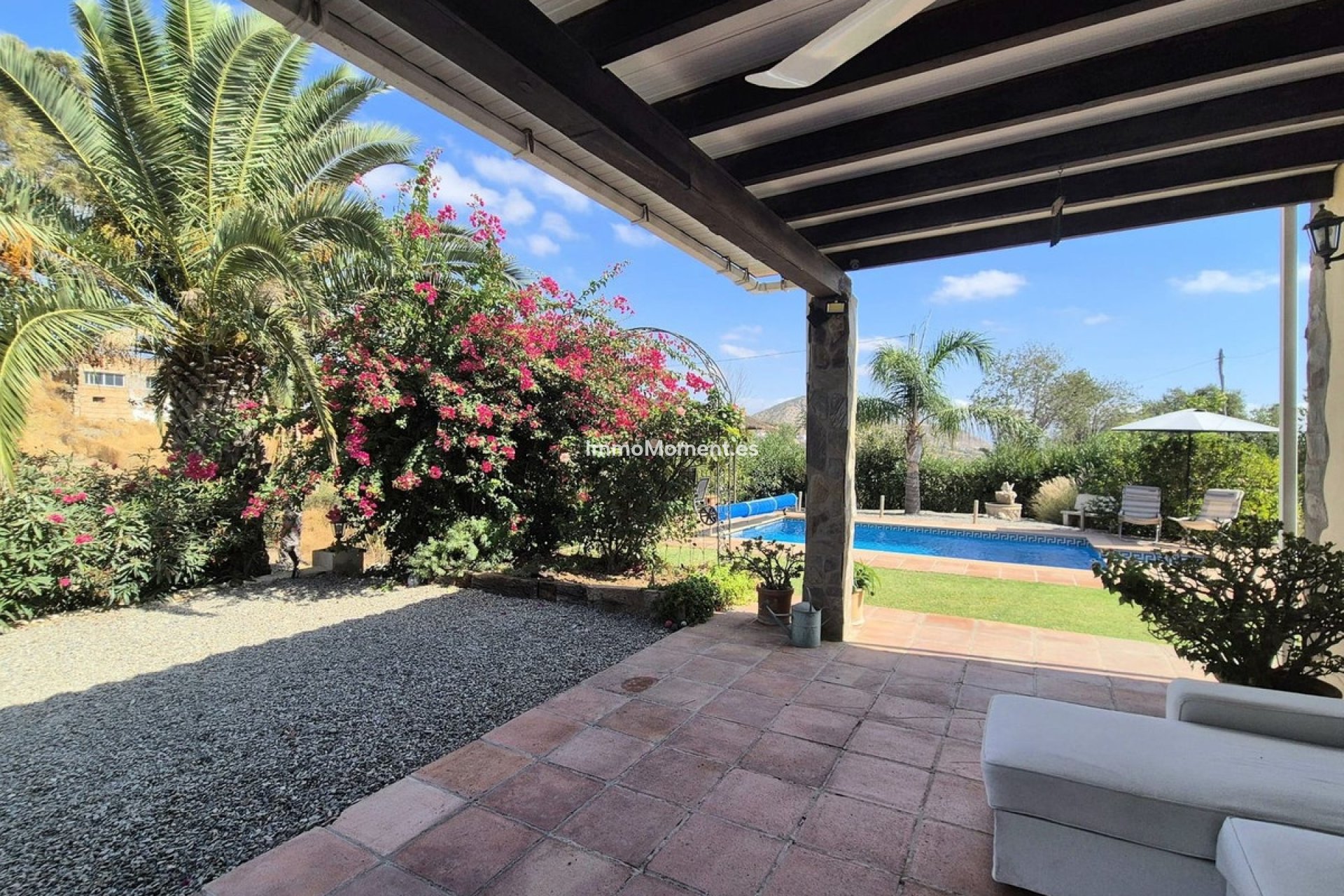 Resale - Villa - Inland  - Coín