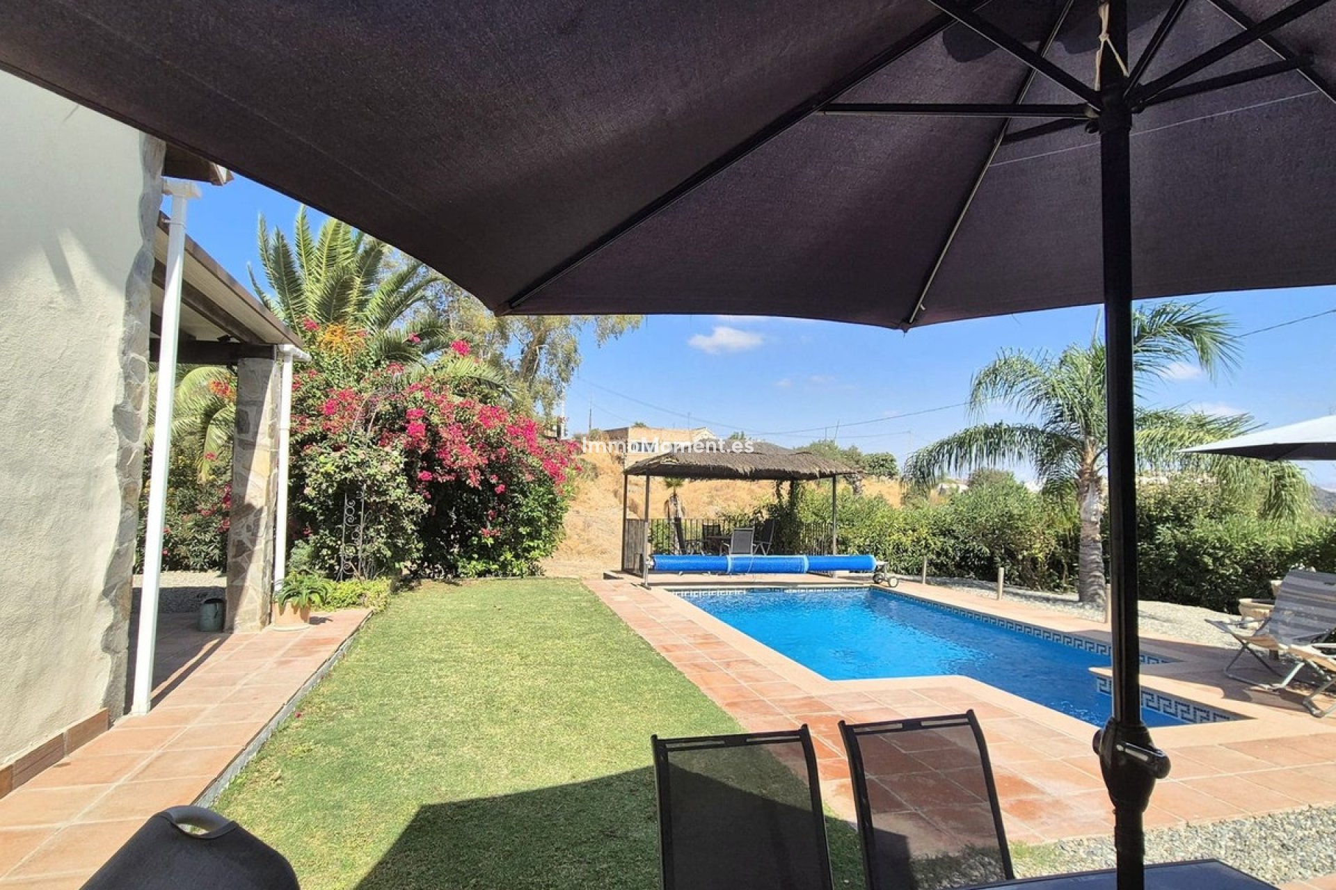 Resale - Villa - Inland  - Coín