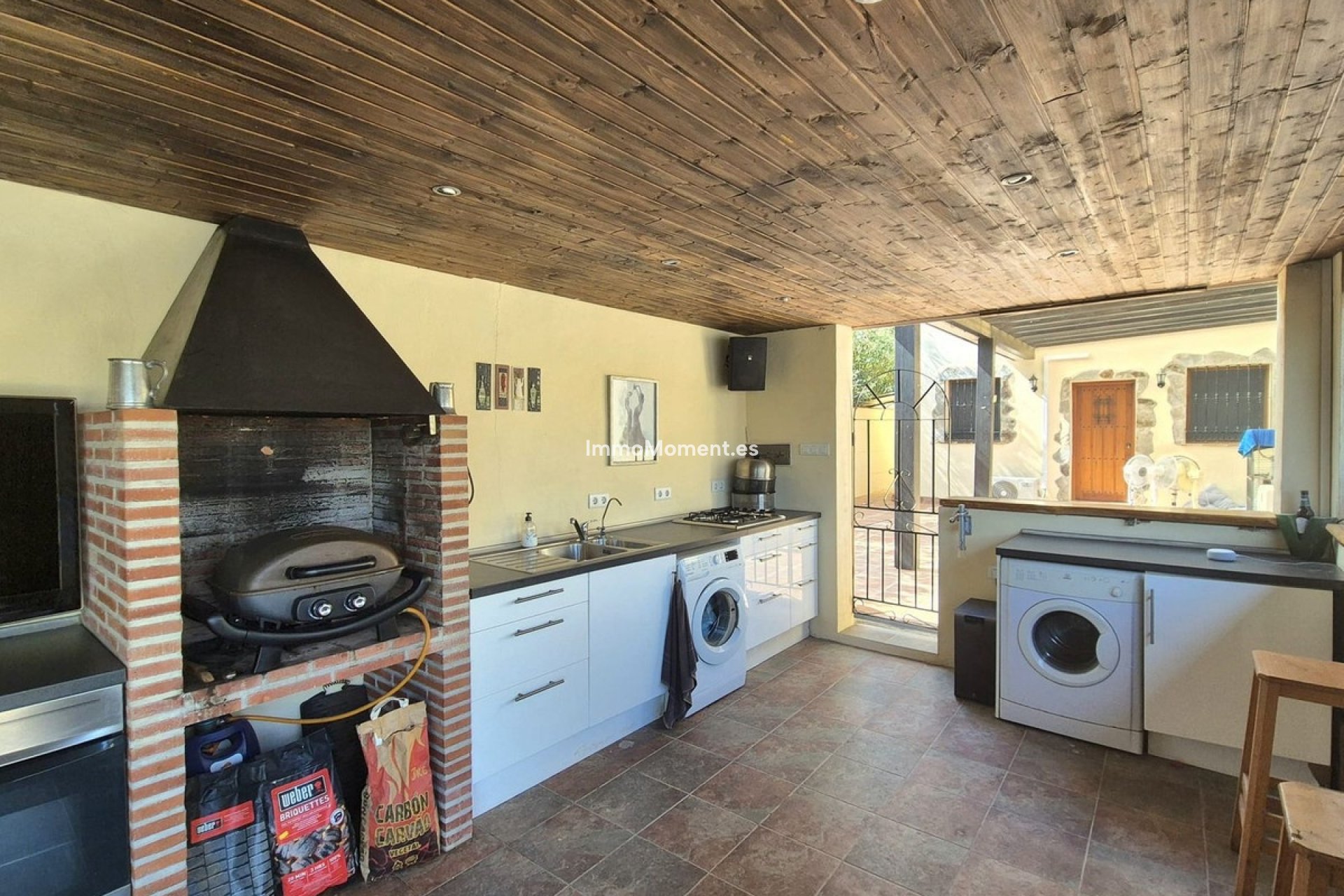 Resale - Villa - Inland  - Coín