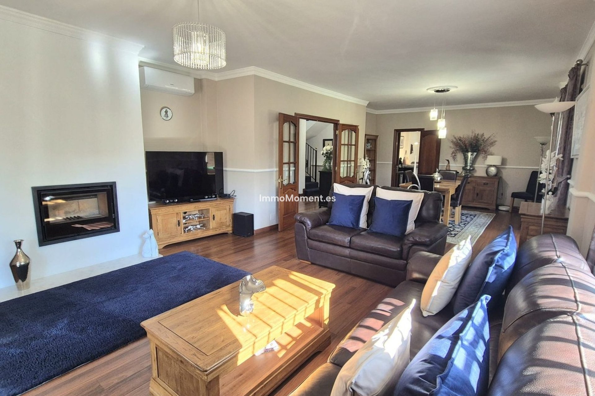 Resale - Villa - Inland  - Coín