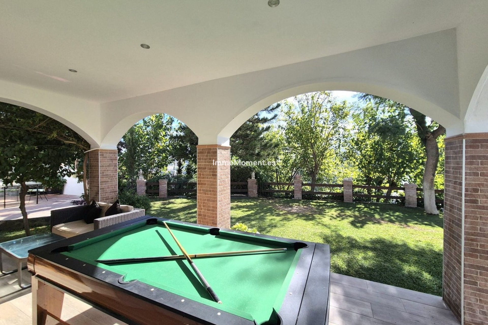 Resale - Villa - Inland  - Coín