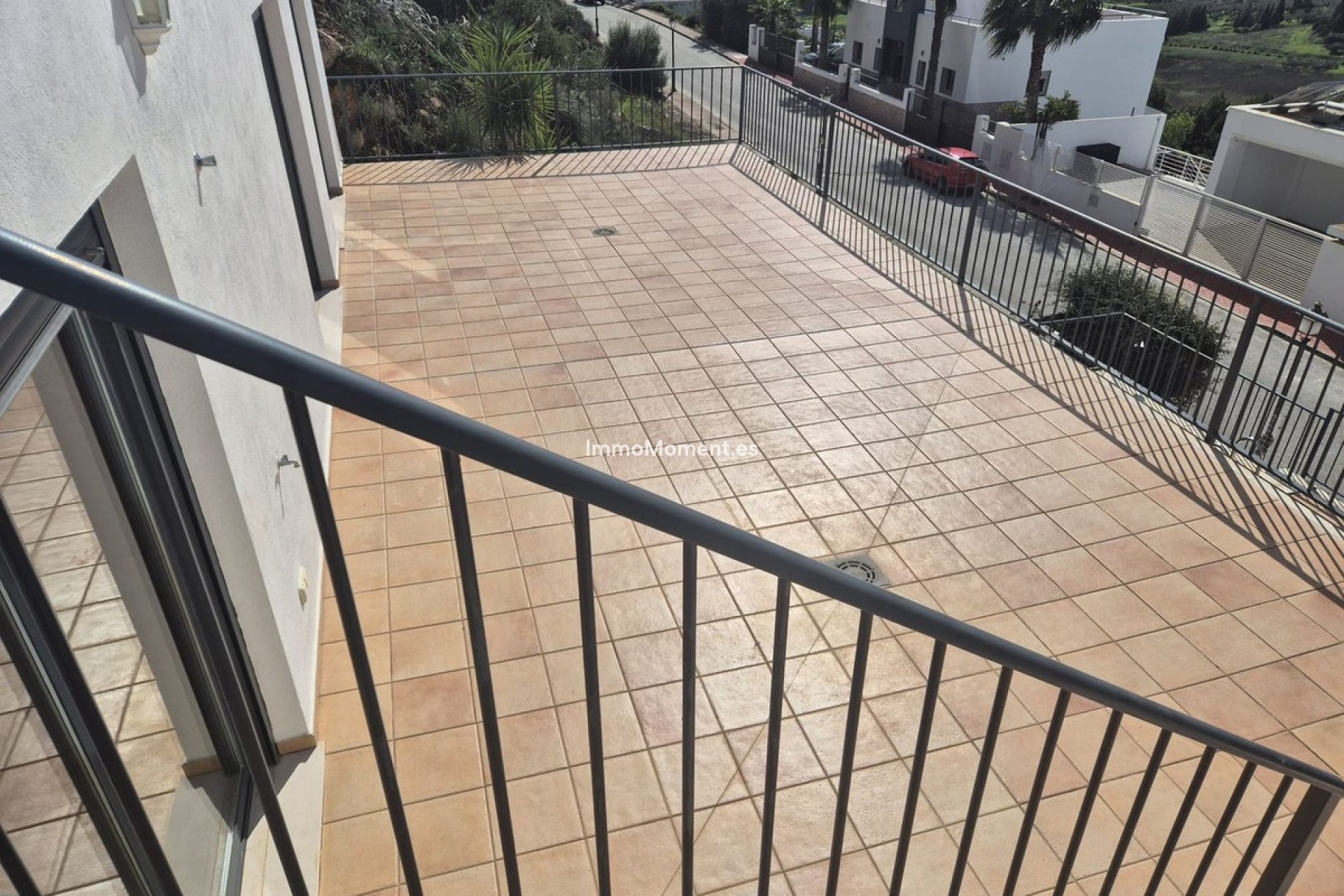 Resale - Villa - Inland  - Coín