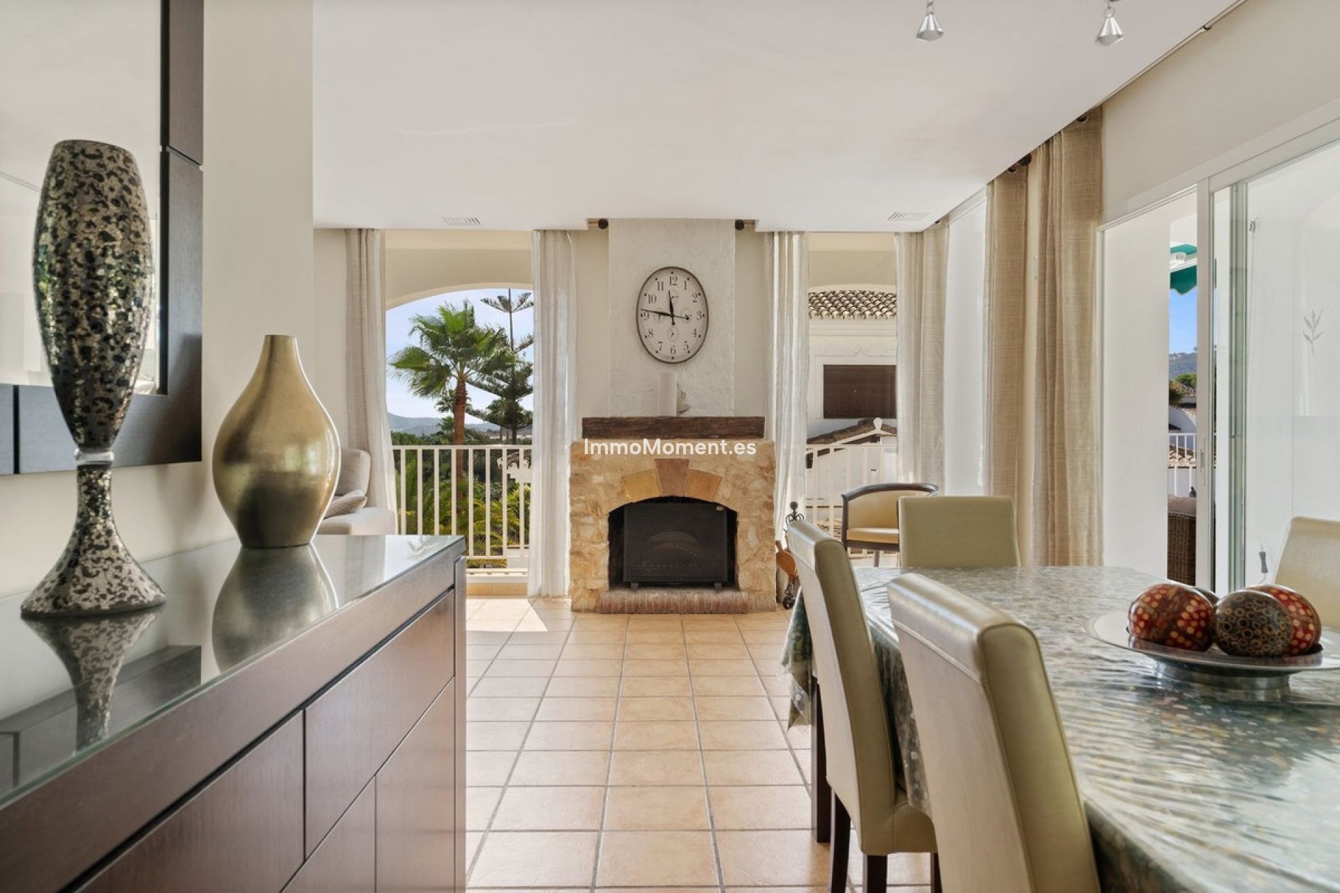 Resale - Villa - Inland  - Coín