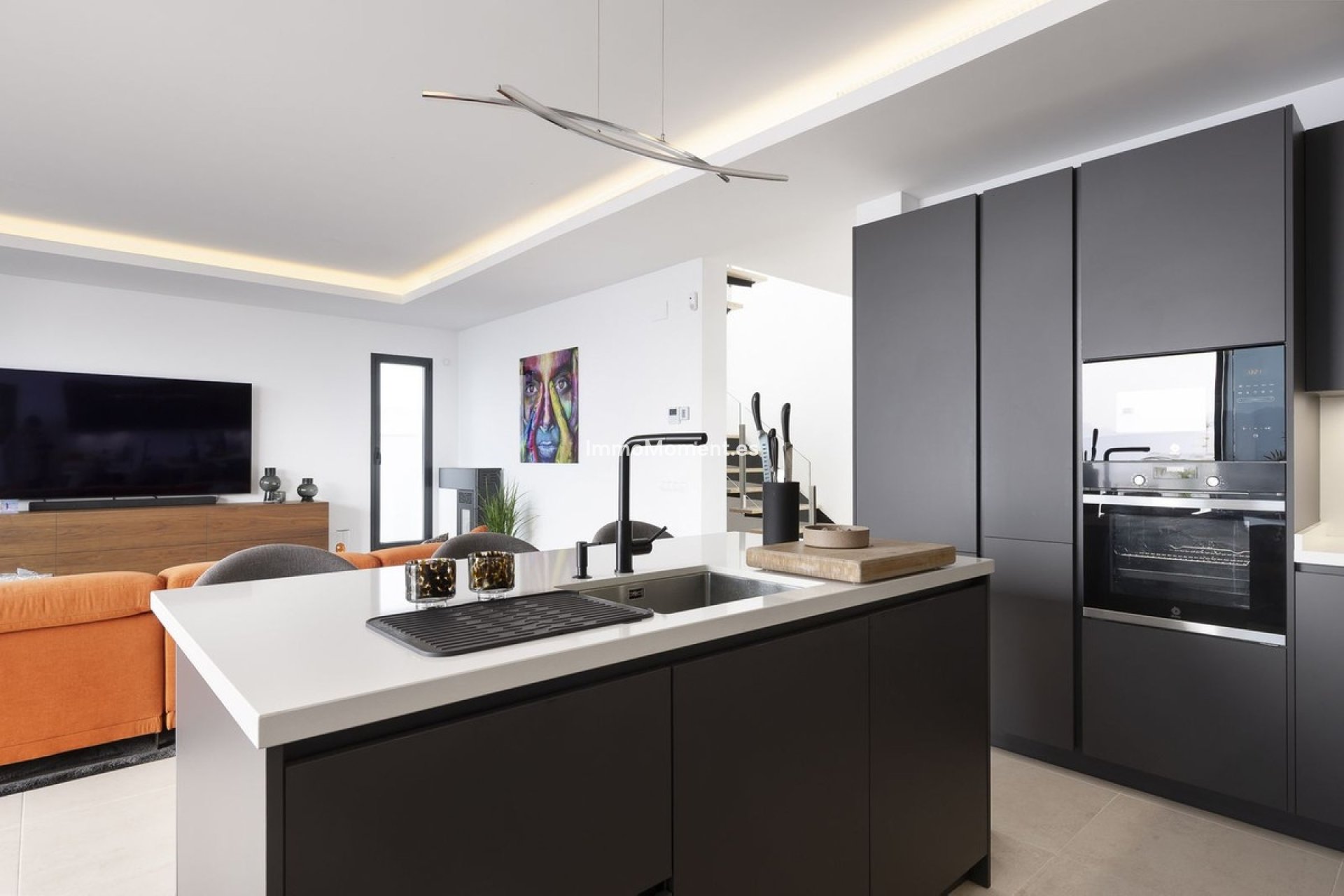 Resale - Villa - Inland  - Coín