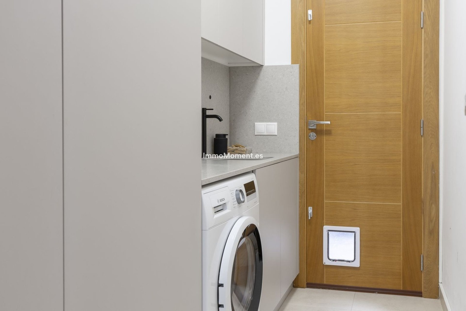 Resale - Villa - Inland  - Coín