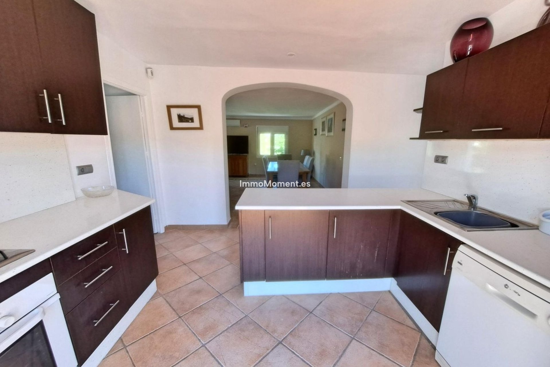 Resale - Villa - Inland  - Coín