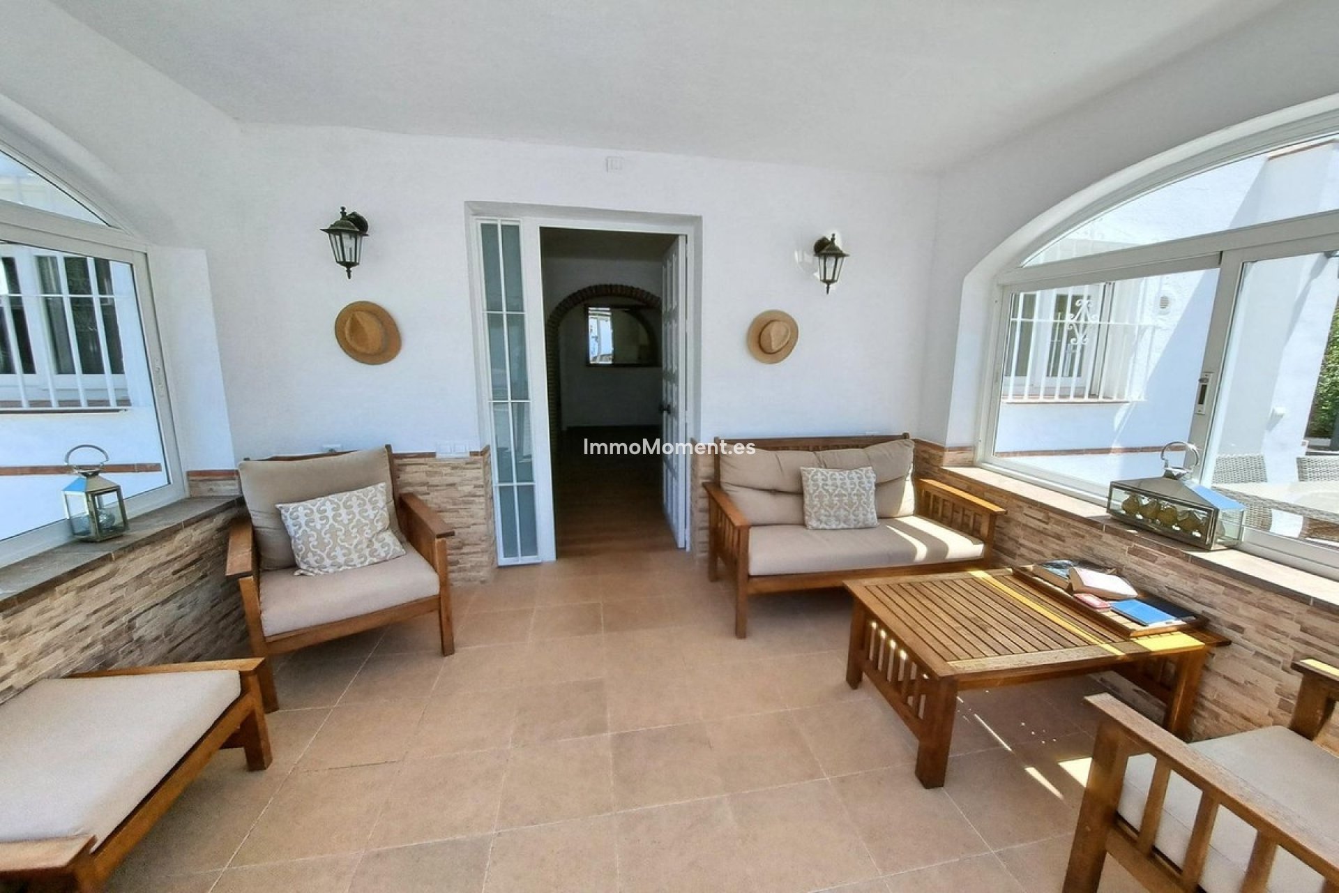 Resale - Villa - Inland  - Coín