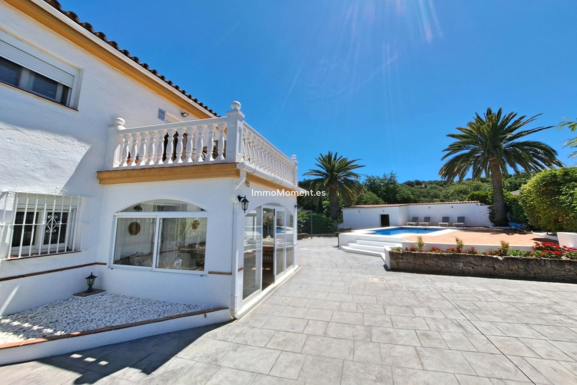 Resale - Villa - Inland  - Coín