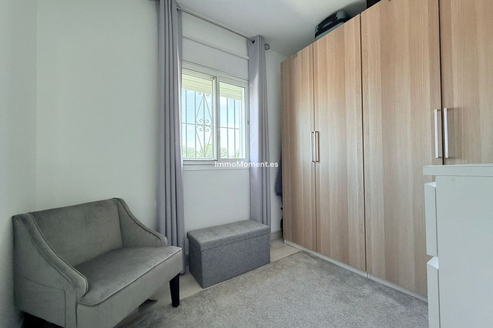 Resale - Villa - Inland  - Coín