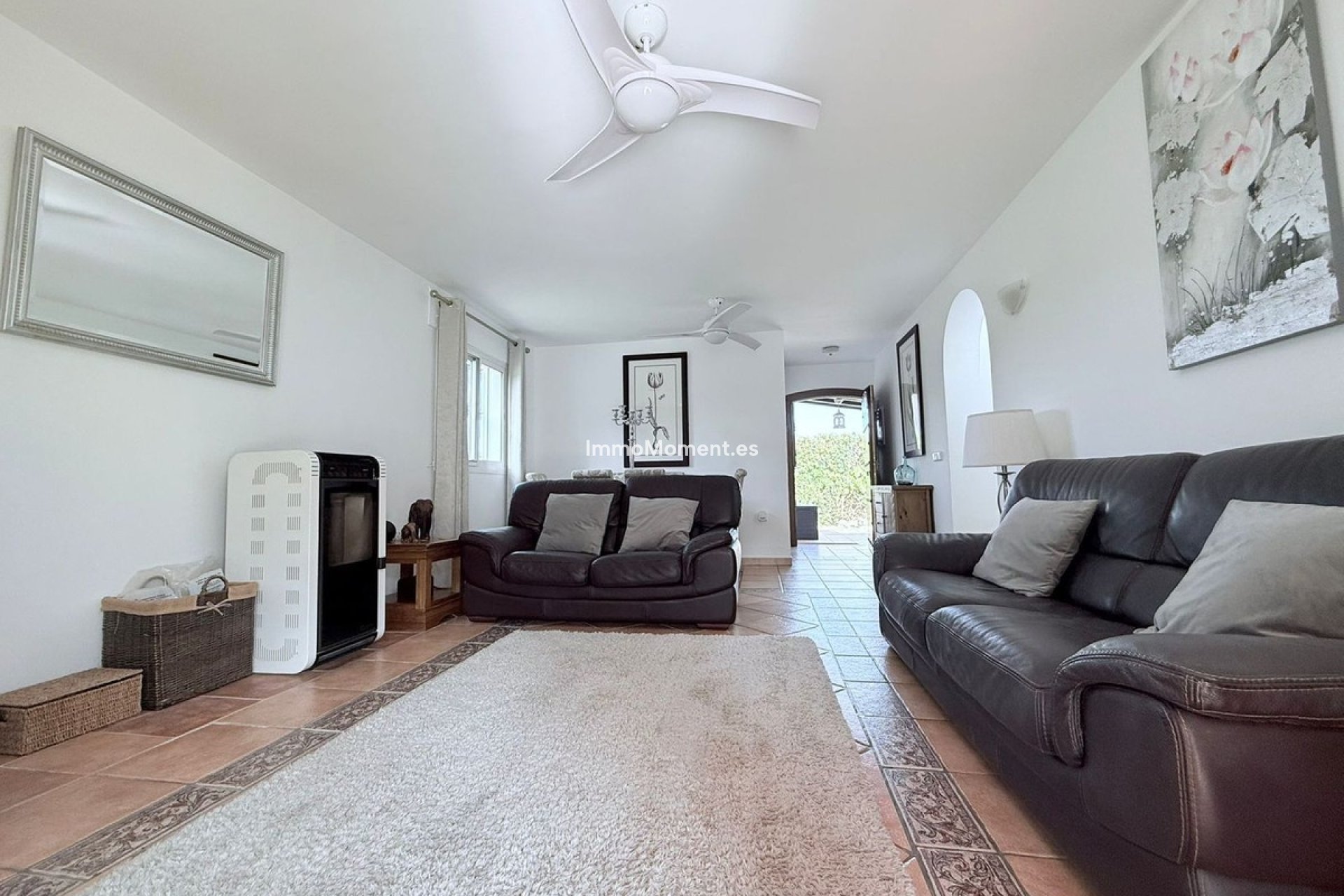 Resale - Villa - Inland  - Coín