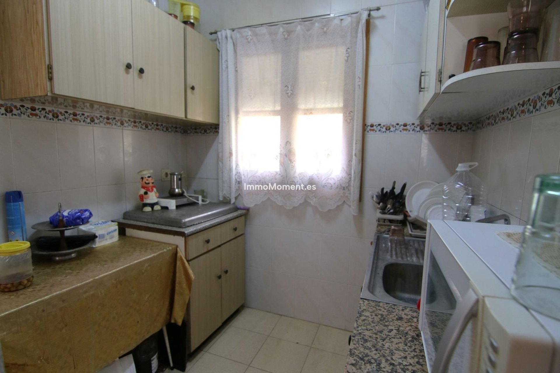 Resale - Villa - Inland  - Coín